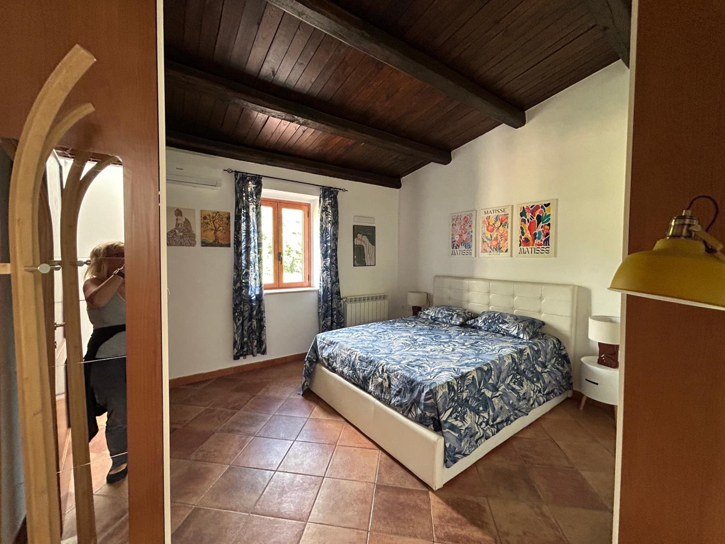 Grande appartamento in casale ristrutturato