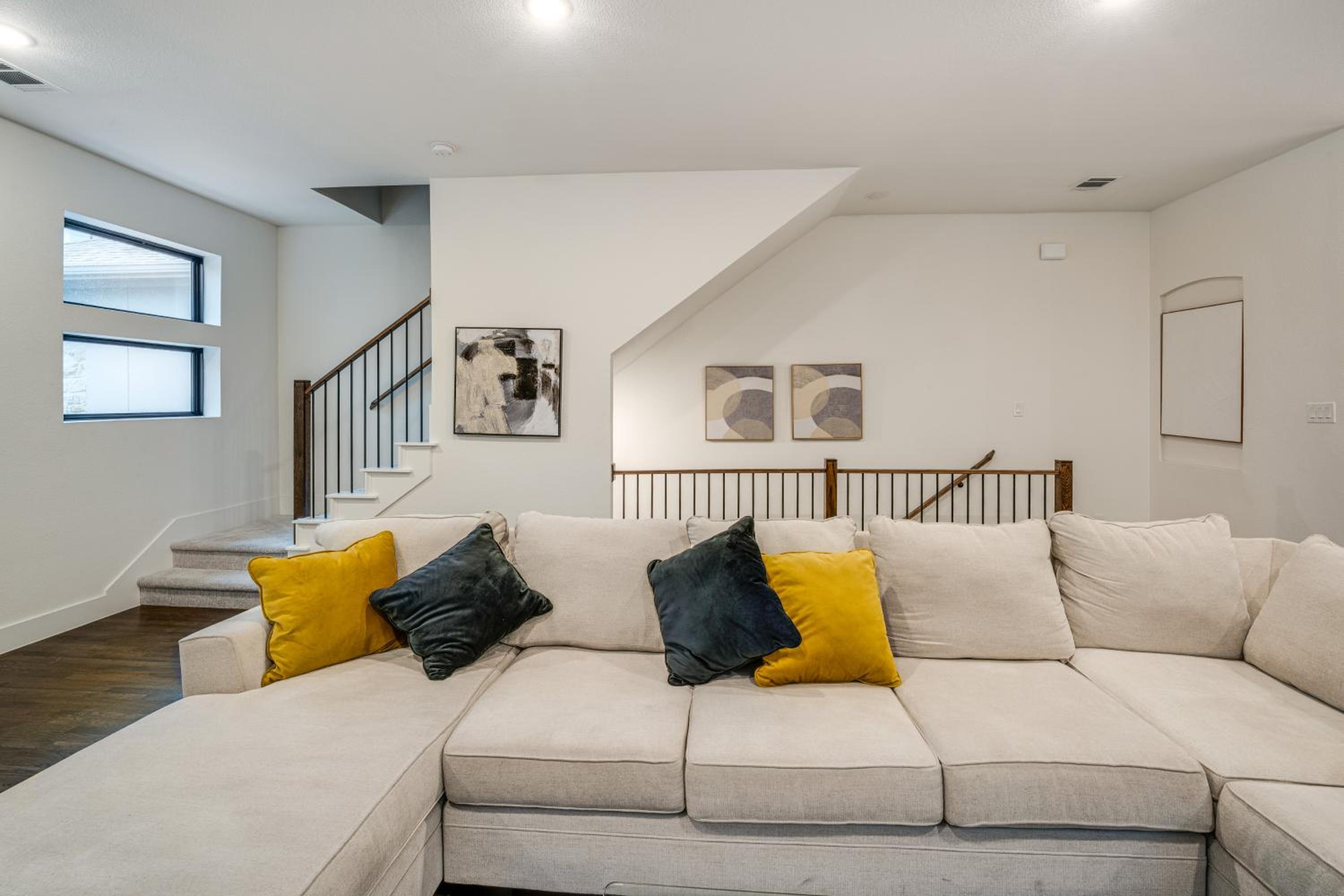 10 Mi to Dtwn Dallas Sleek Retreat with Balcony