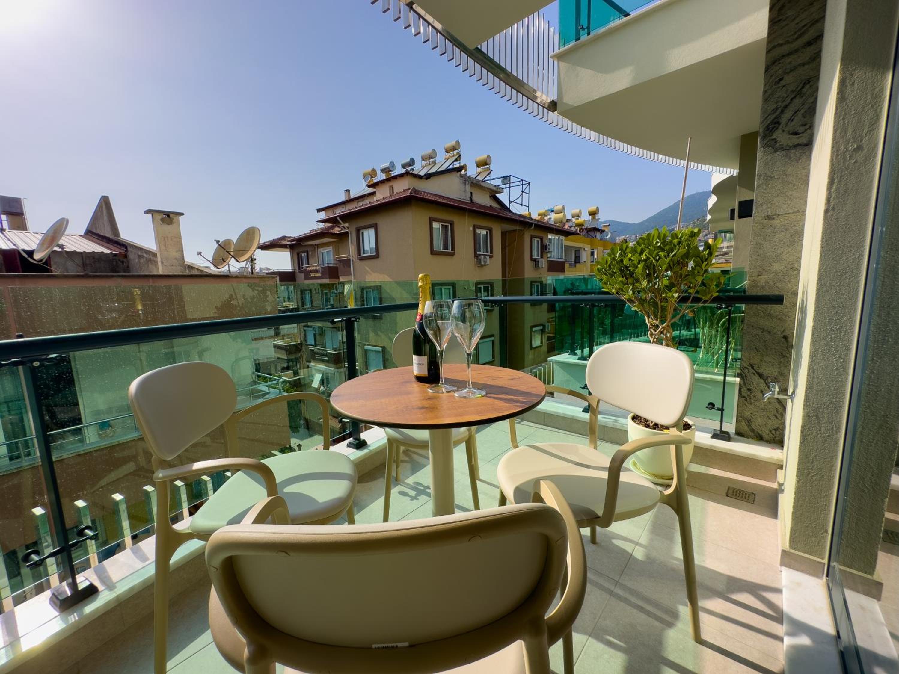 Qoople Legend A - apartments in Alanya 100m to the sea