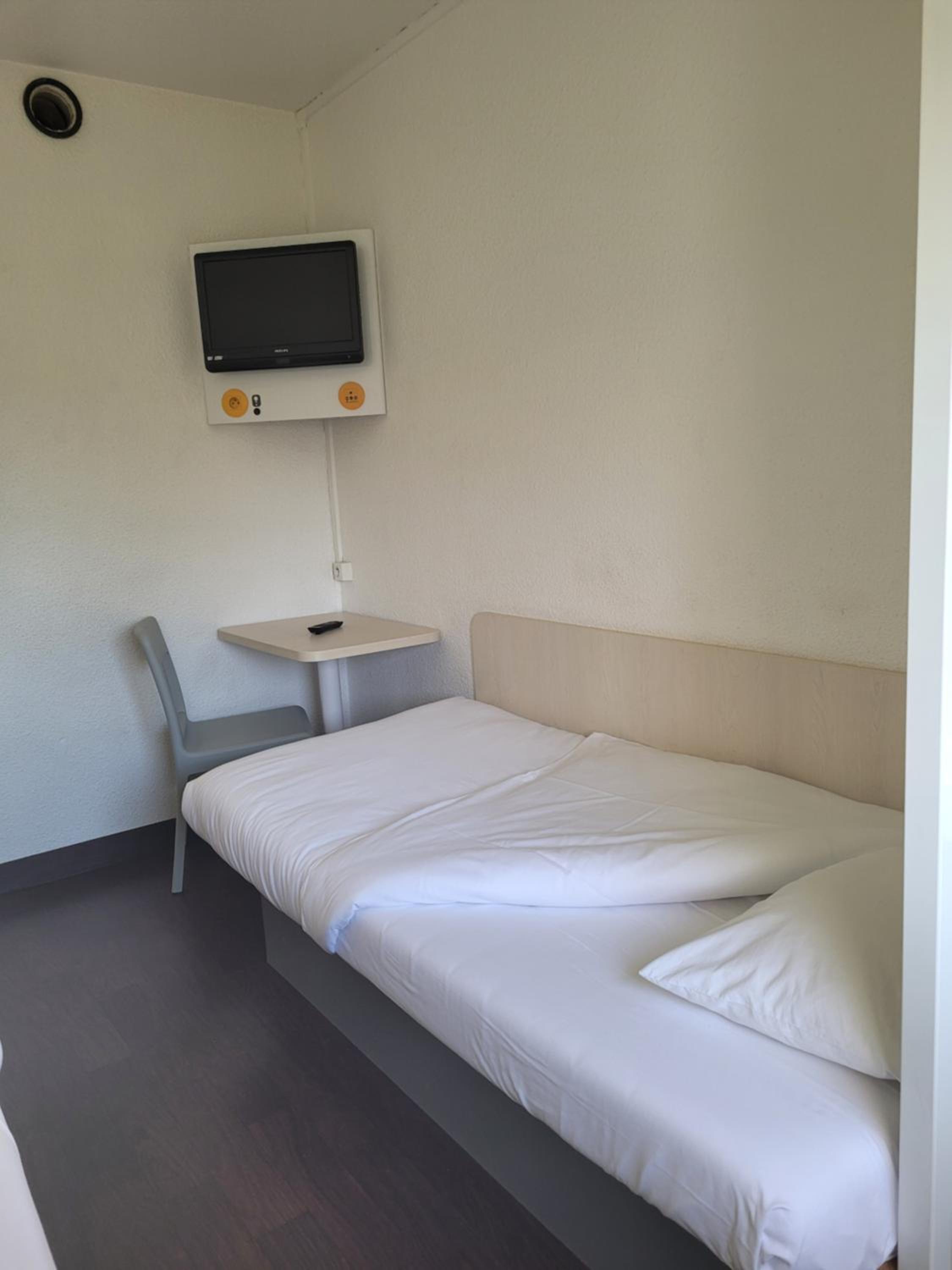 TIP HOTEL CAMBRAI ex HOTEL F1, photo 18