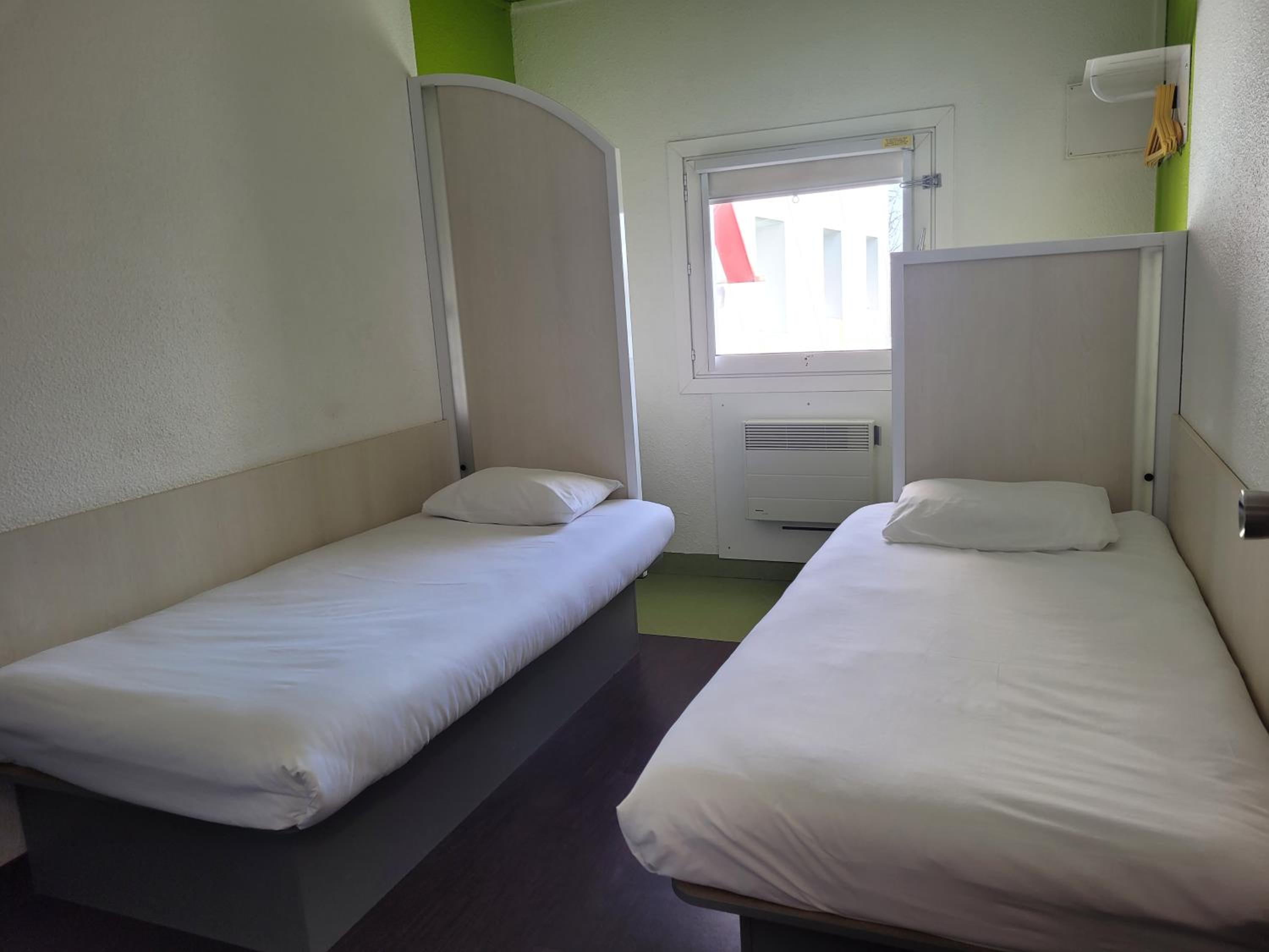 TIP HOTEL CAMBRAI ex HOTEL F1, photo 2