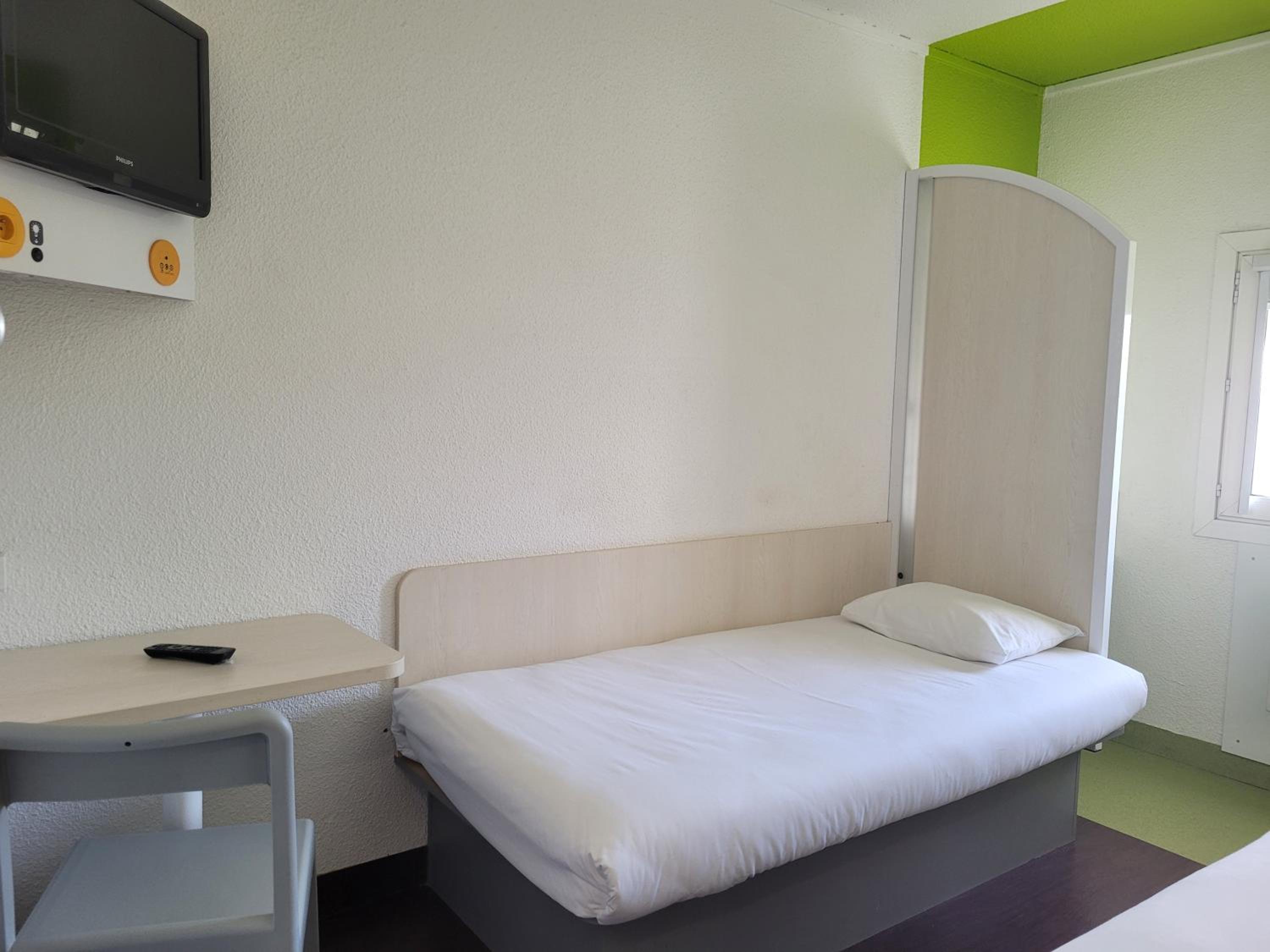 TIP HOTEL CAMBRAI ex HOTEL F1, photo 24