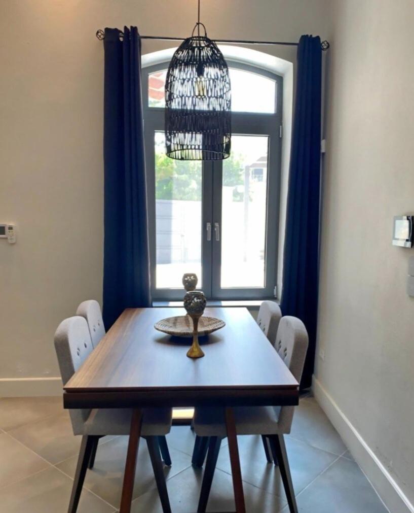 Venetian gem in neapolitan with private courtyard