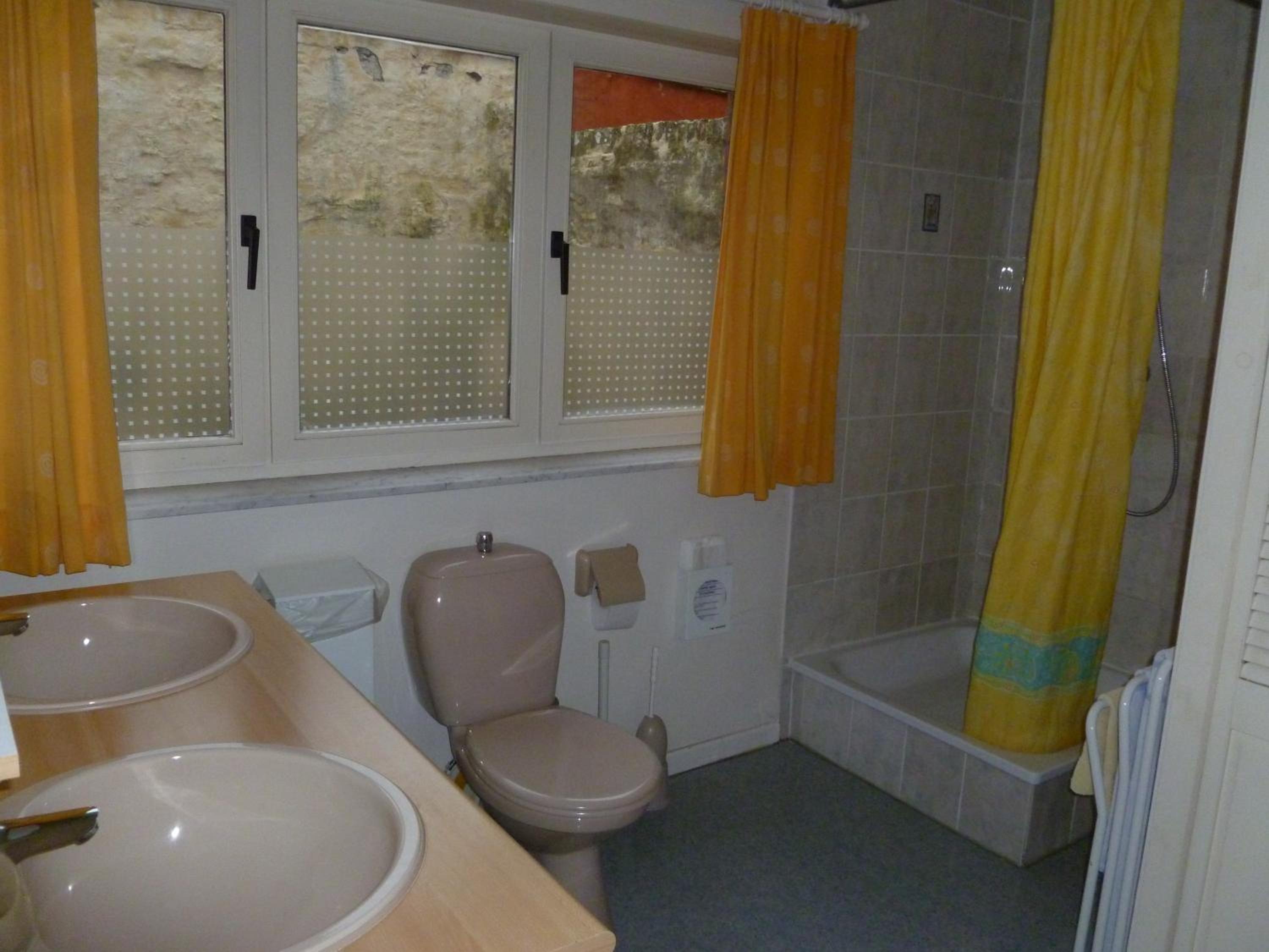 Guest house Adonis