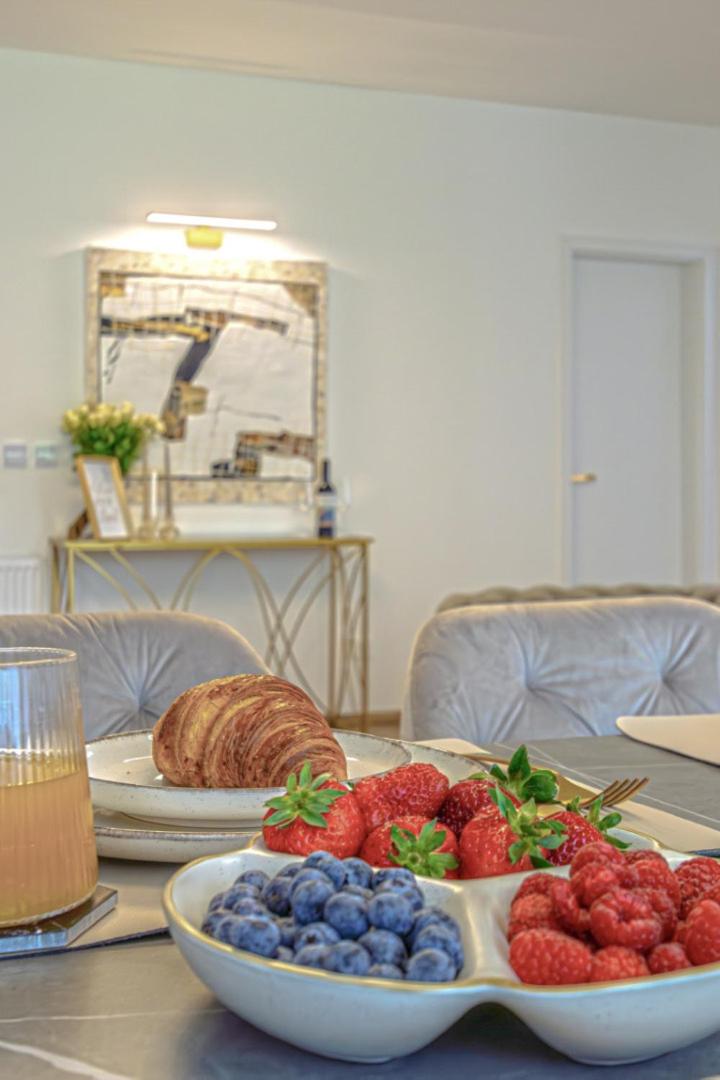 Dioro Luxury Residence - Free garage parking - 3 separate bdr - 2bathr - AC - Self check-in