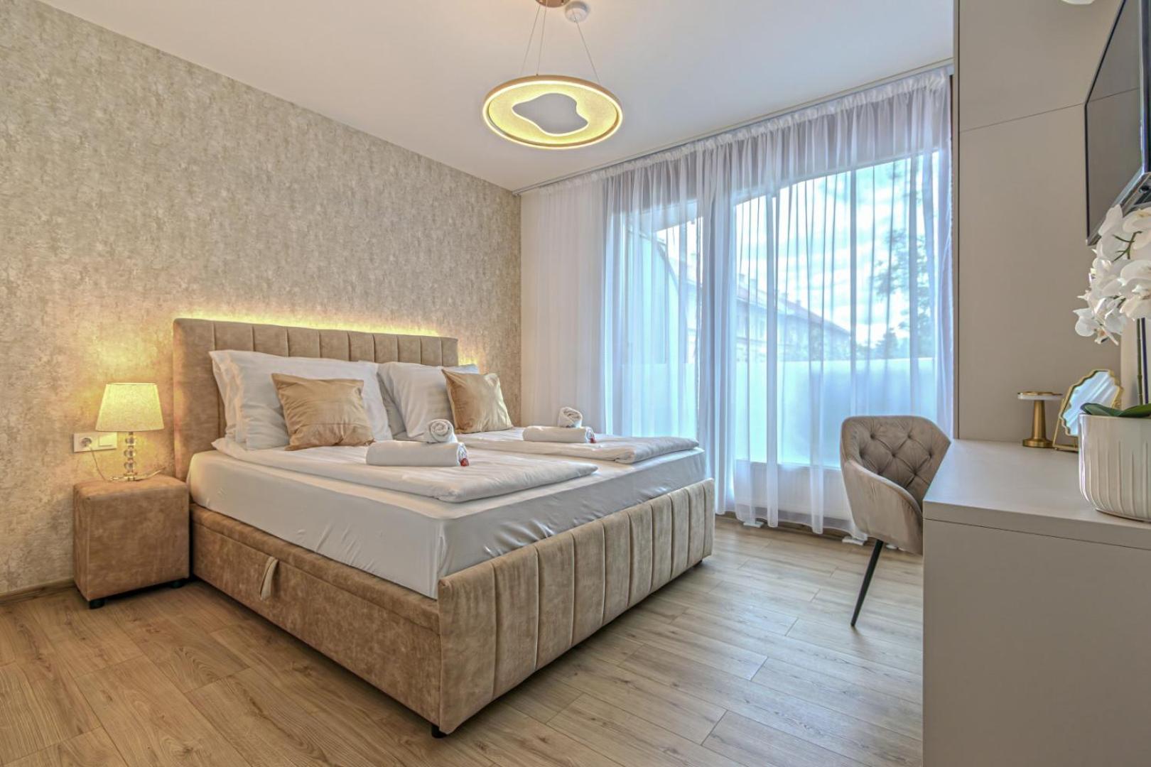 Dioro Luxury Residence - Free garage parking - 3 separate bdr - 2bathr - AC - Self check-in
