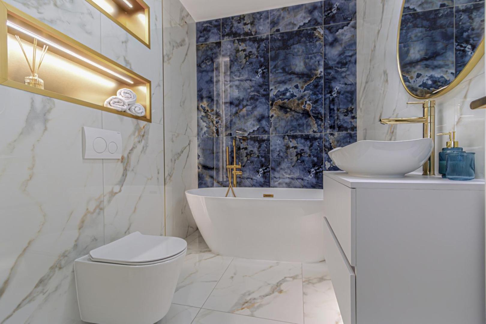 Dioro Luxury Residence - Free garage parking - 3 separate bdr - 2bathr - AC - Self check-in
