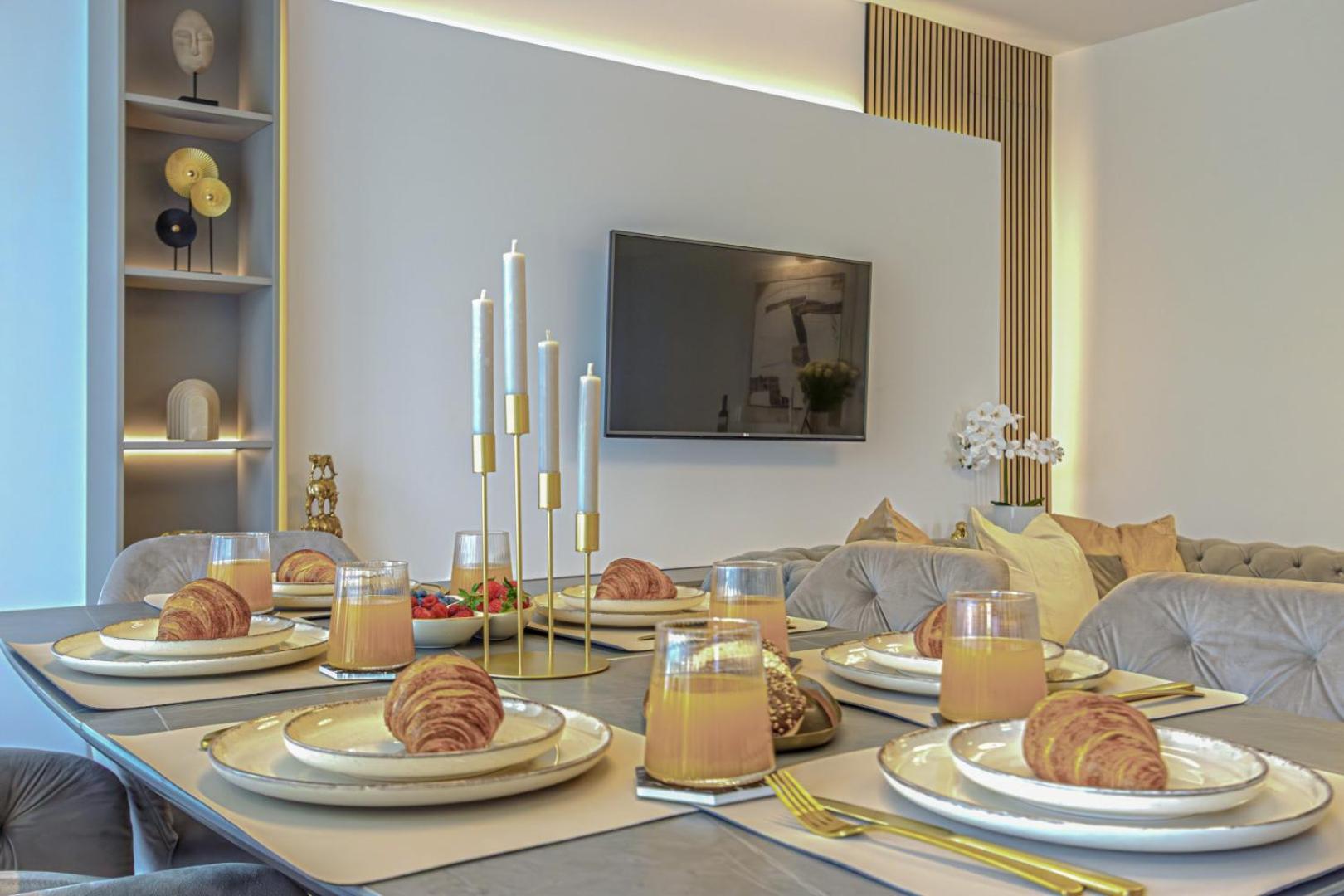 Dioro Luxury Residence - Free garage parking - 3 separate bdr - 2bathr - AC - Self check-in