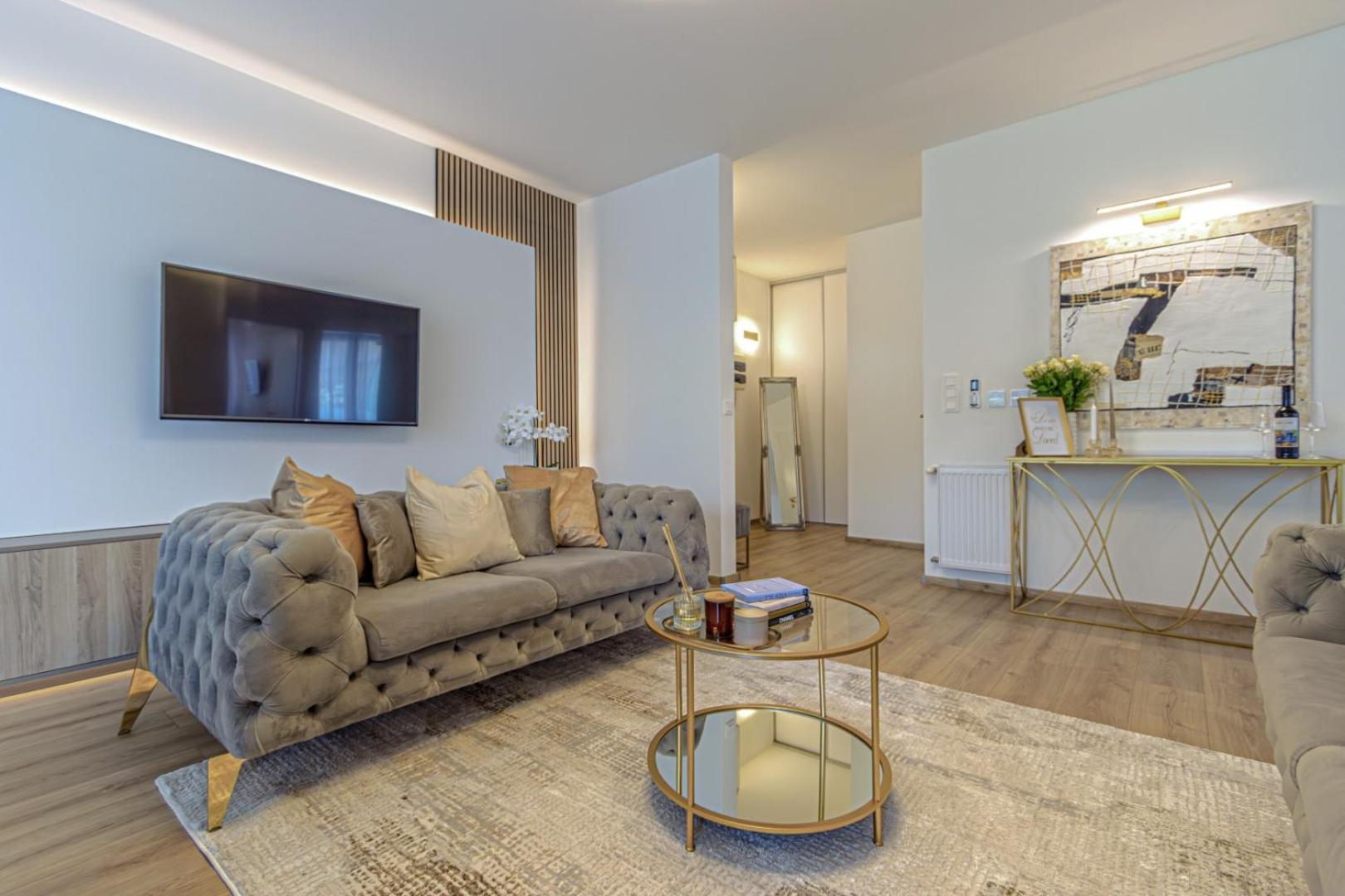 Dioro Luxury Residence - Free garage parking - 3 separate bdr - 2bathr - AC - Self check-in
