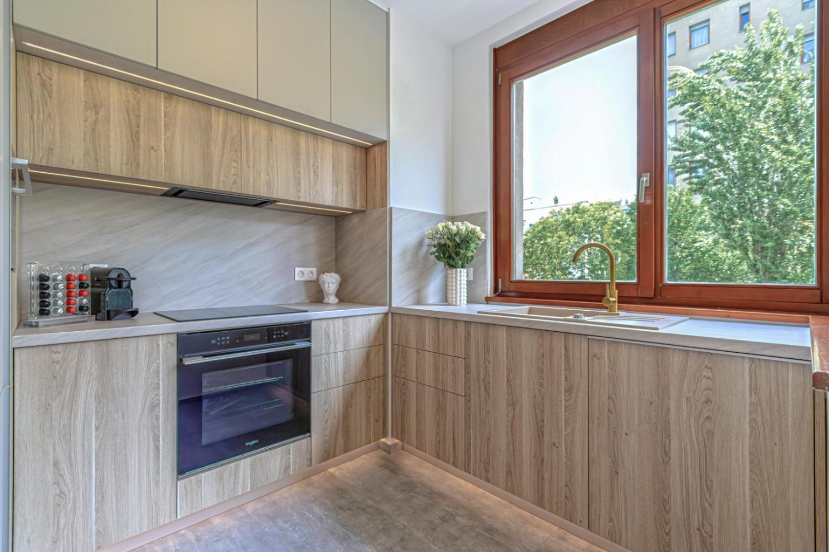 Dioro Luxury Residence - Free garage parking - 3 separate bdr - 2bathr - AC - Self check-in