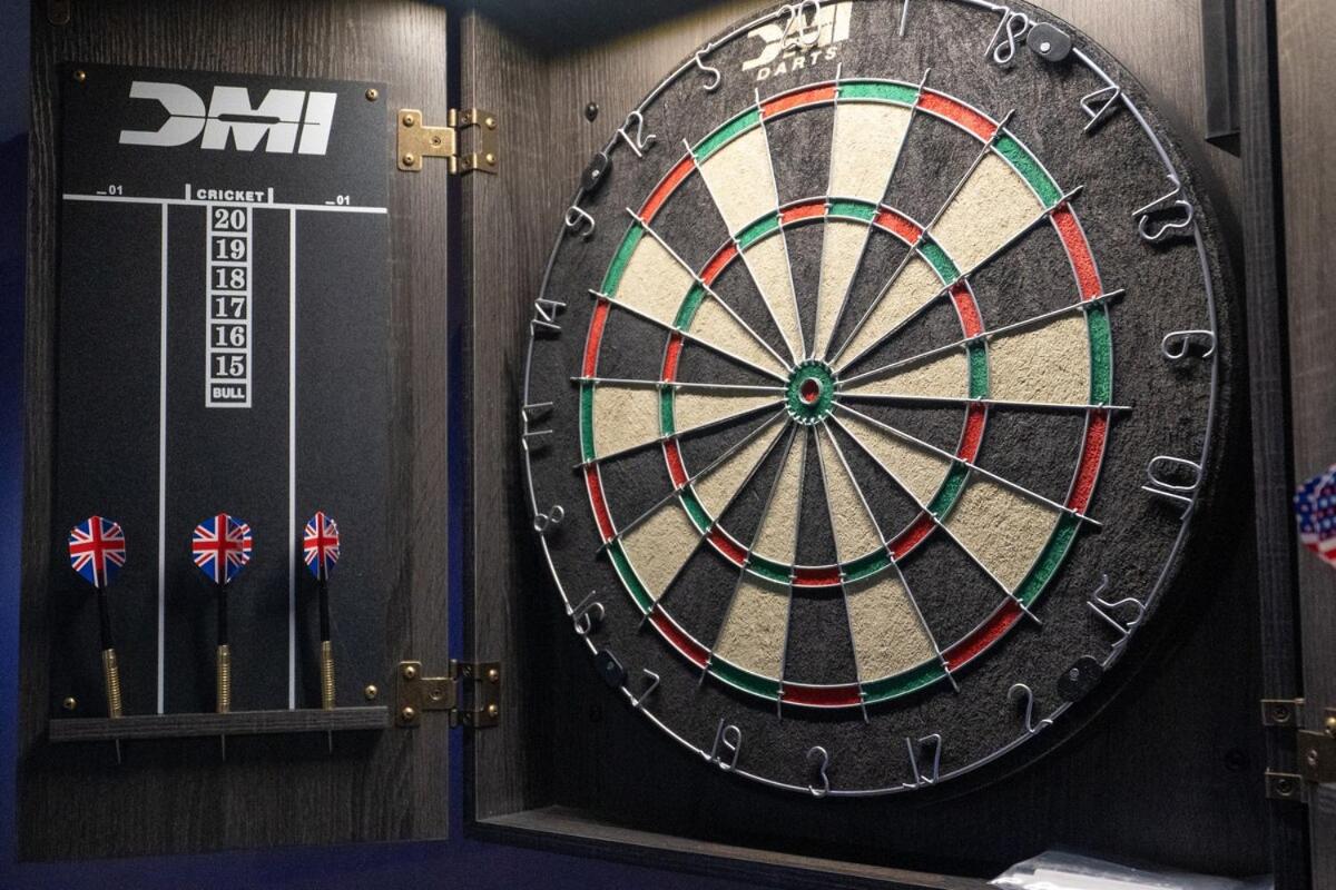 Game Room Retreat with Firepit and Gym, Sleeps 12