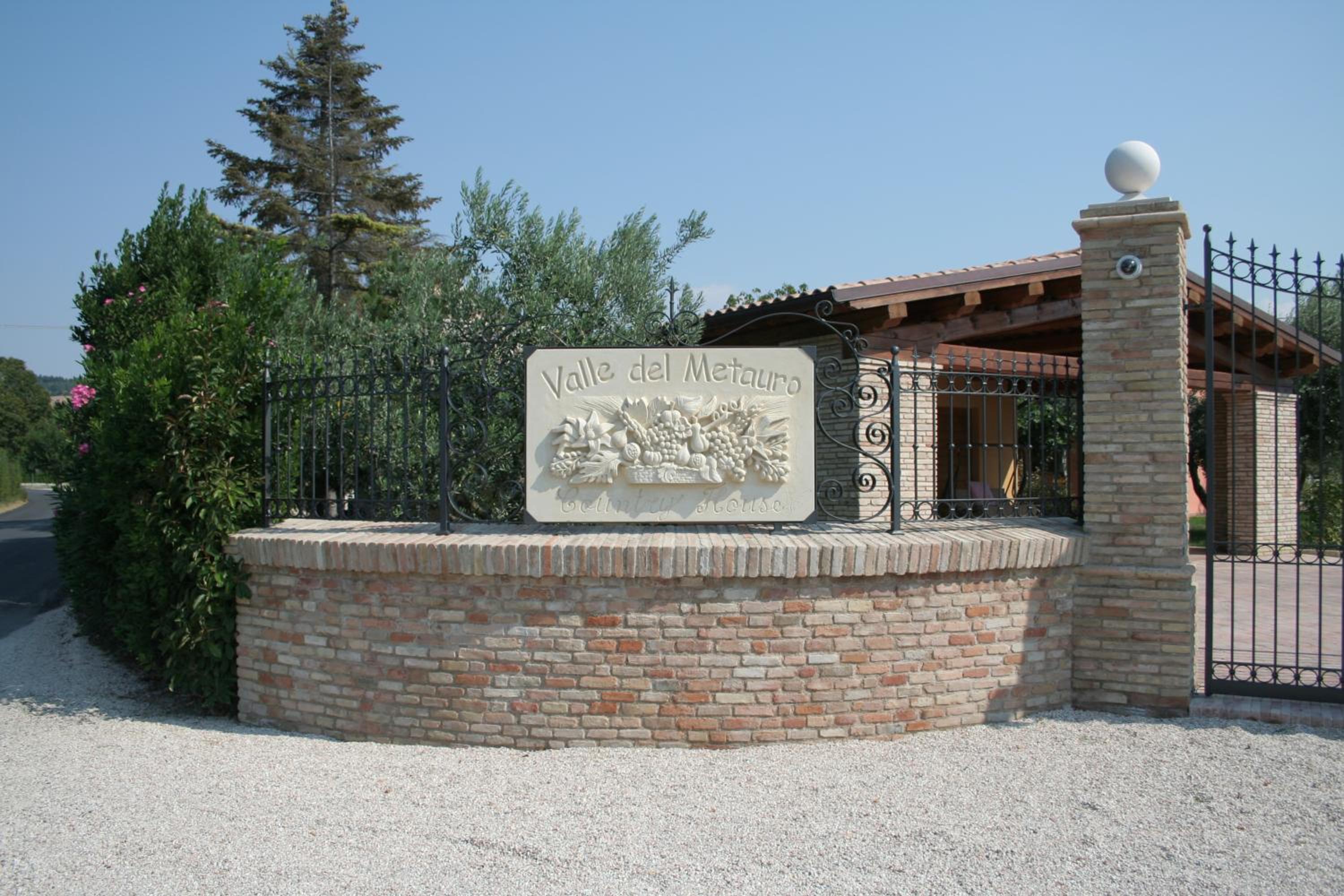 Valle del Metauro Country House