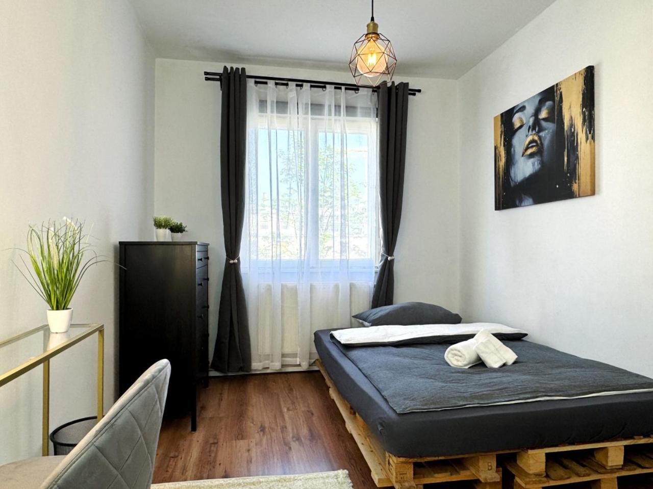 HolidayHome Apartments I Kreuzberg Bergmannkiez Private Room