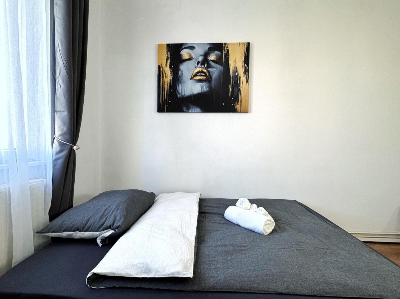 HolidayHome Apartments I Kreuzberg Bergmannkiez Private Room