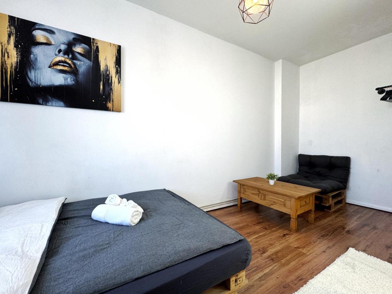 HolidayHome Apartments I Kreuzberg Bergmannkiez Private Room