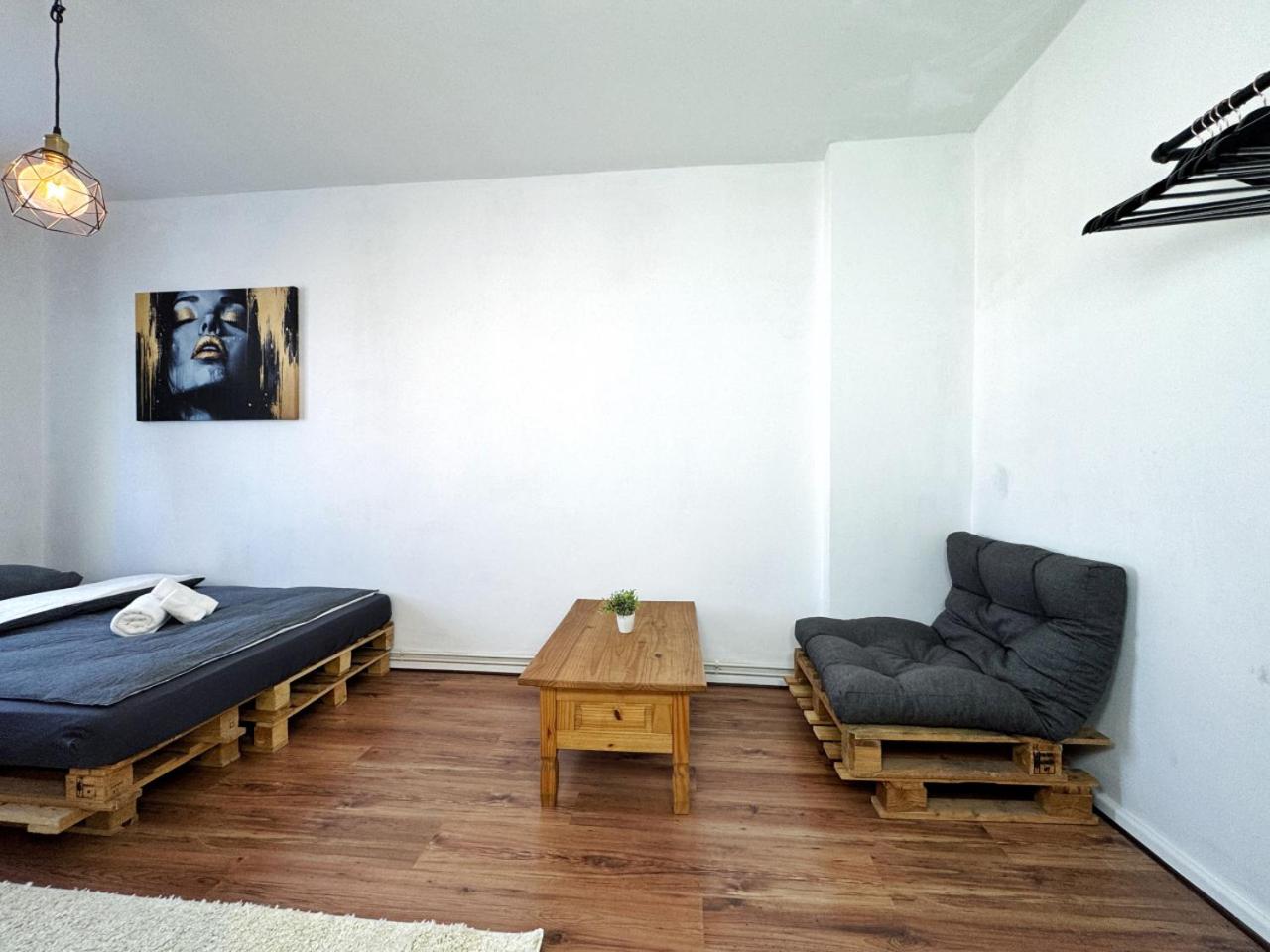 HolidayHome Apartments I Kreuzberg Bergmannkiez Private Room