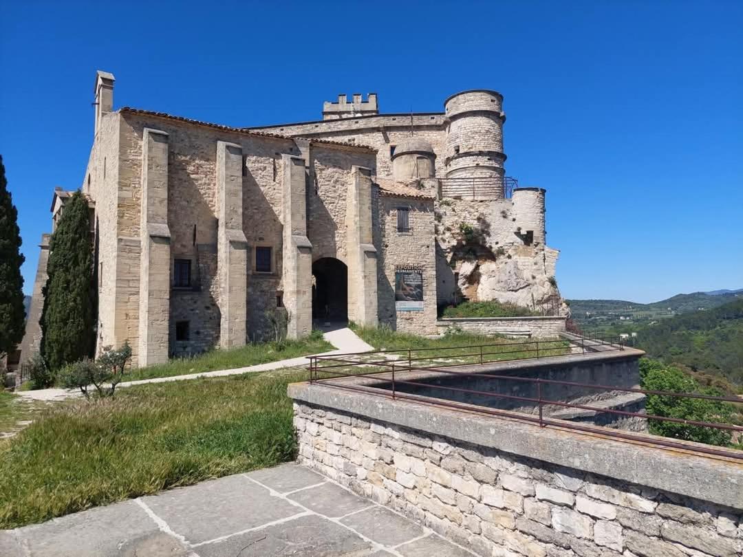 Maison sur la colline du Barroux