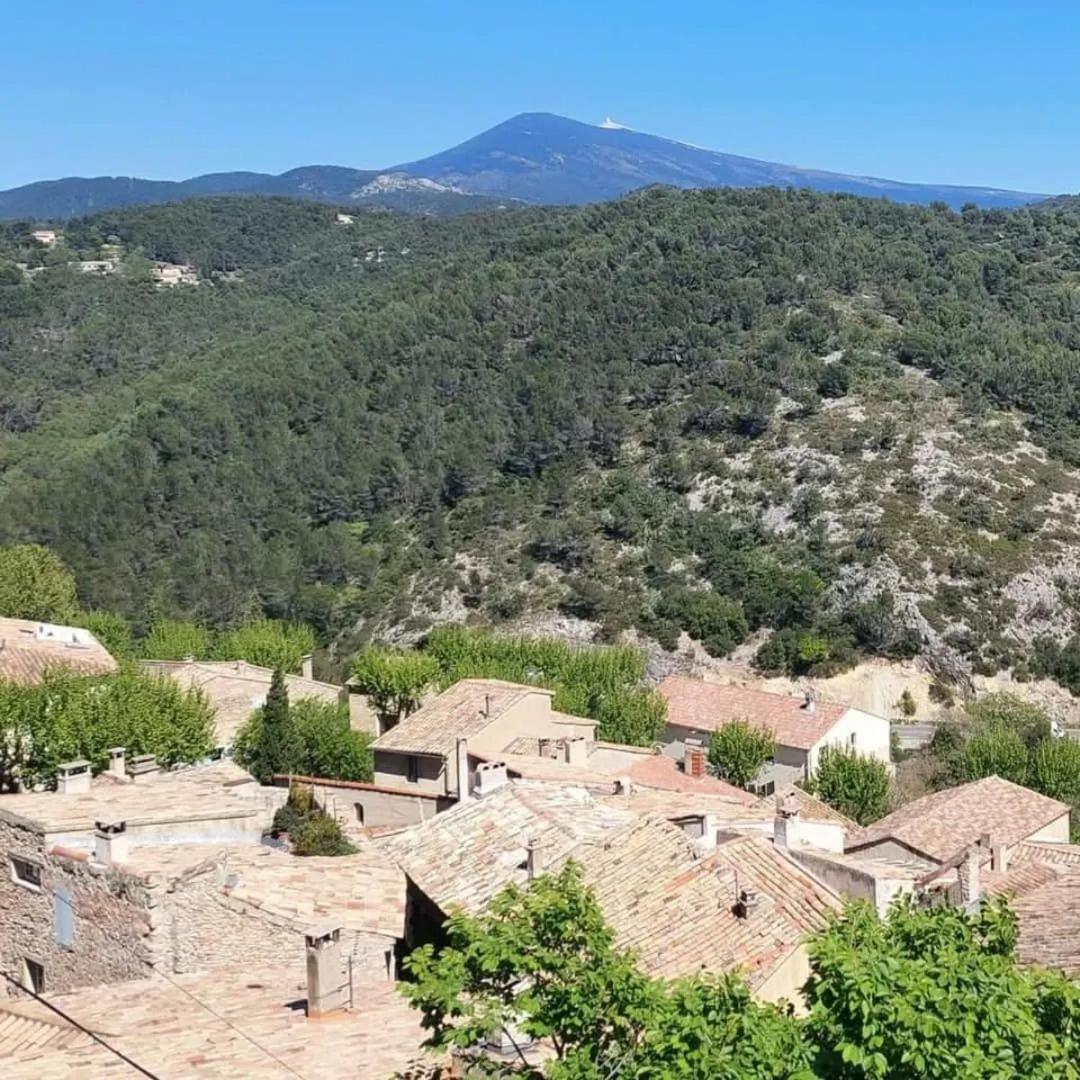 Maison sur la colline du Barroux
