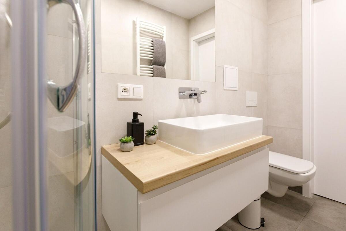 Golden Apartments Wroclaw- Cozy Studio- Rynek Square&Kuznicza23