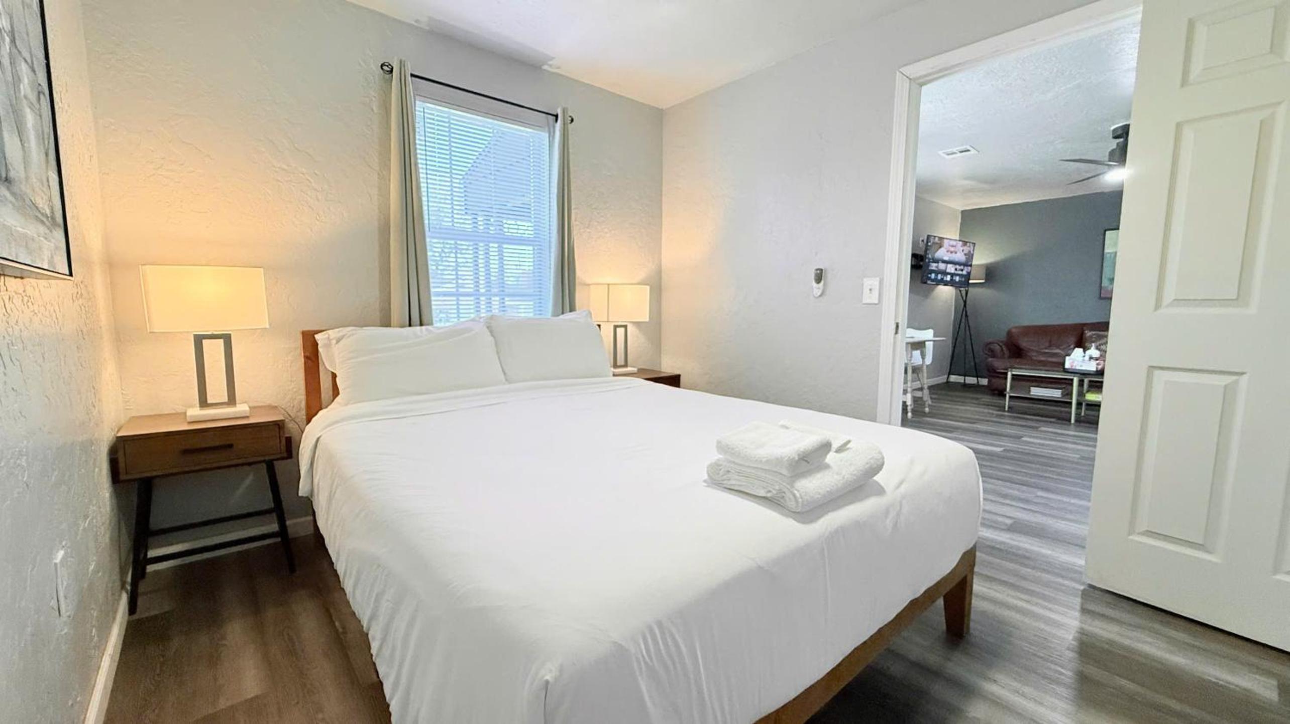 1BR Apt 7 mins Integris Monthly 15 Off #20A