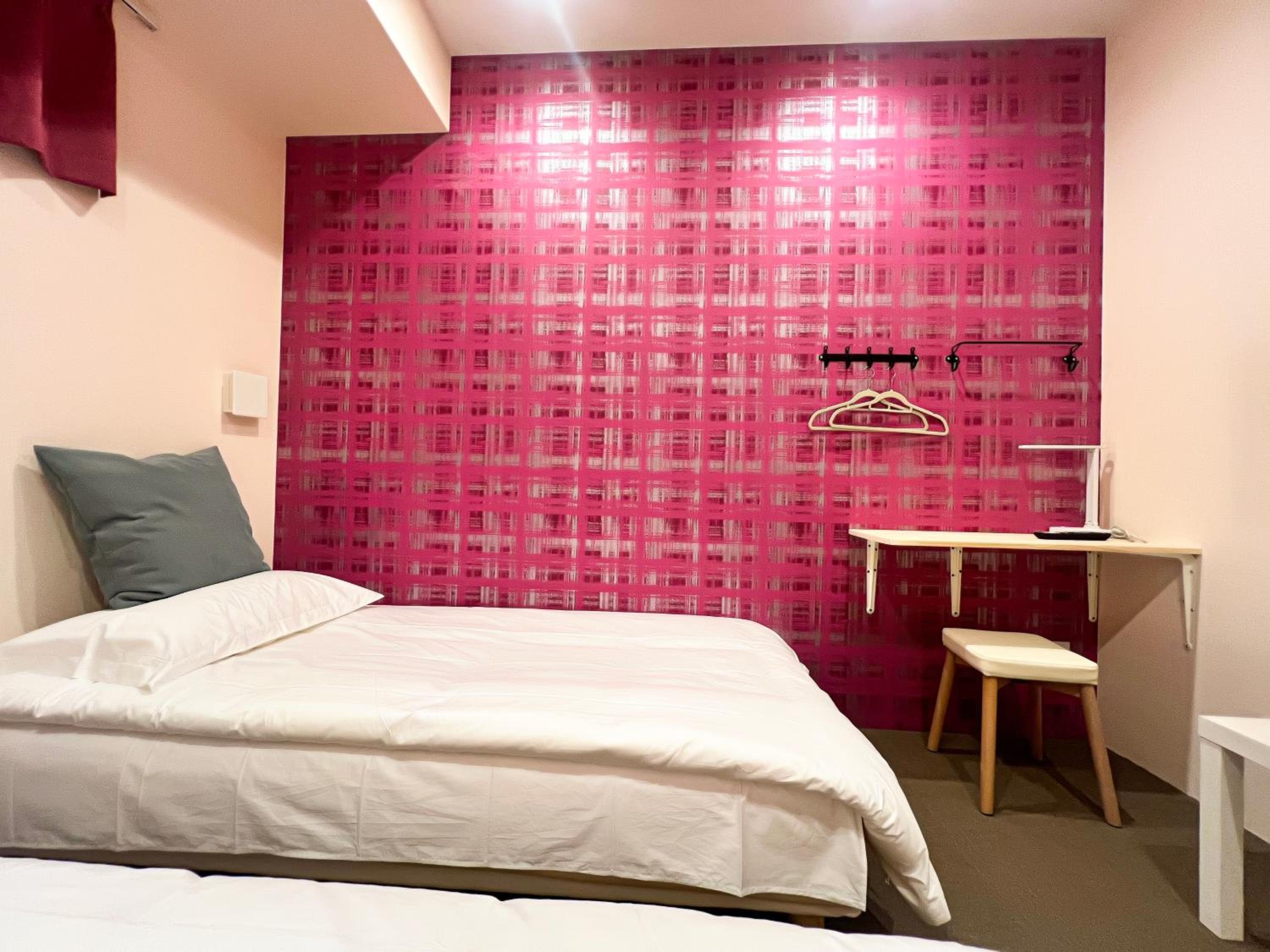 Hostel Hangout Best Value Near Kuromon Market & Namba