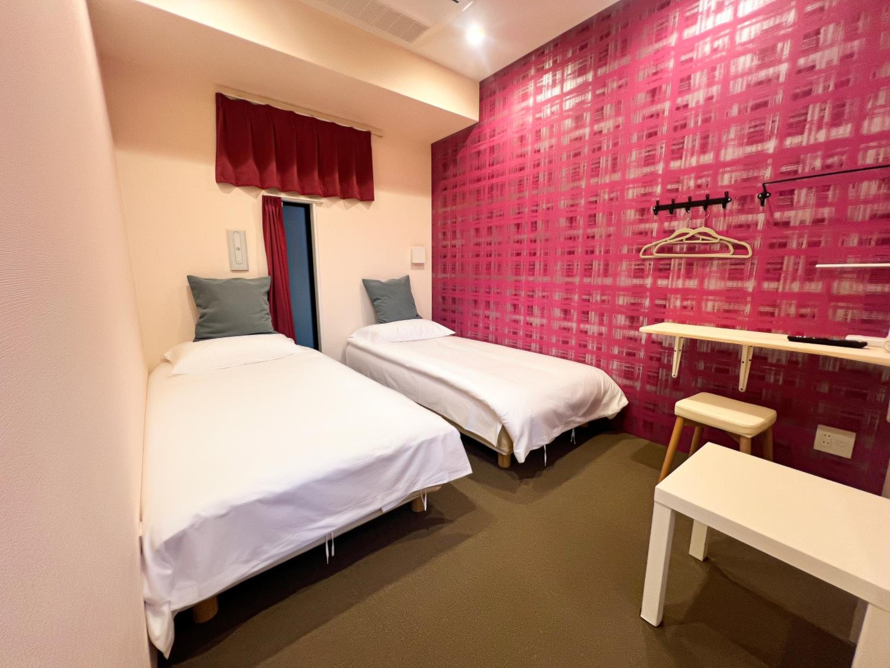 Hostel Hangout Best Value Near Kuromon Market & Namba