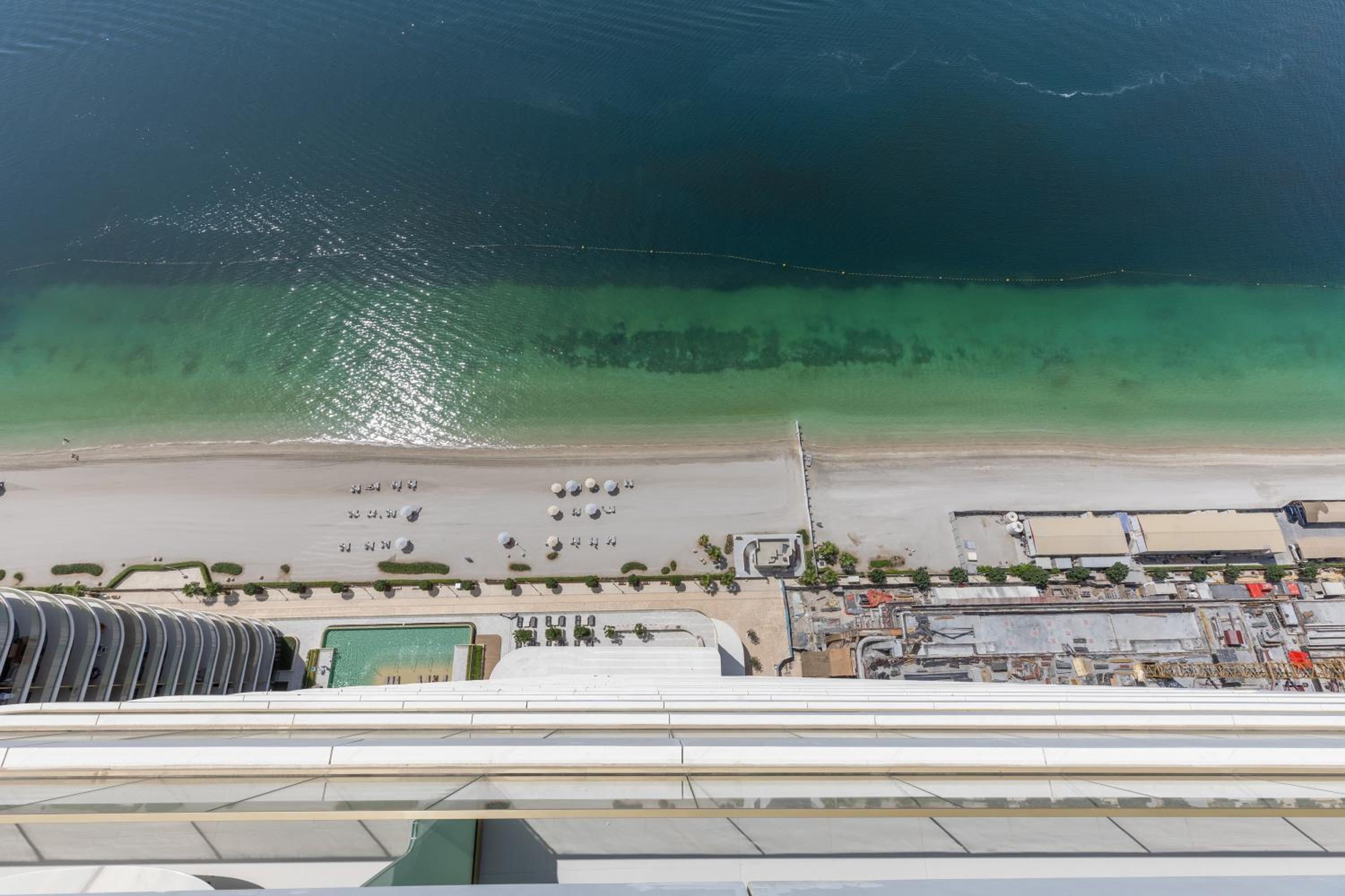 Maison Privee - Coastal Living with Uninterrupted Sea & Palm Views