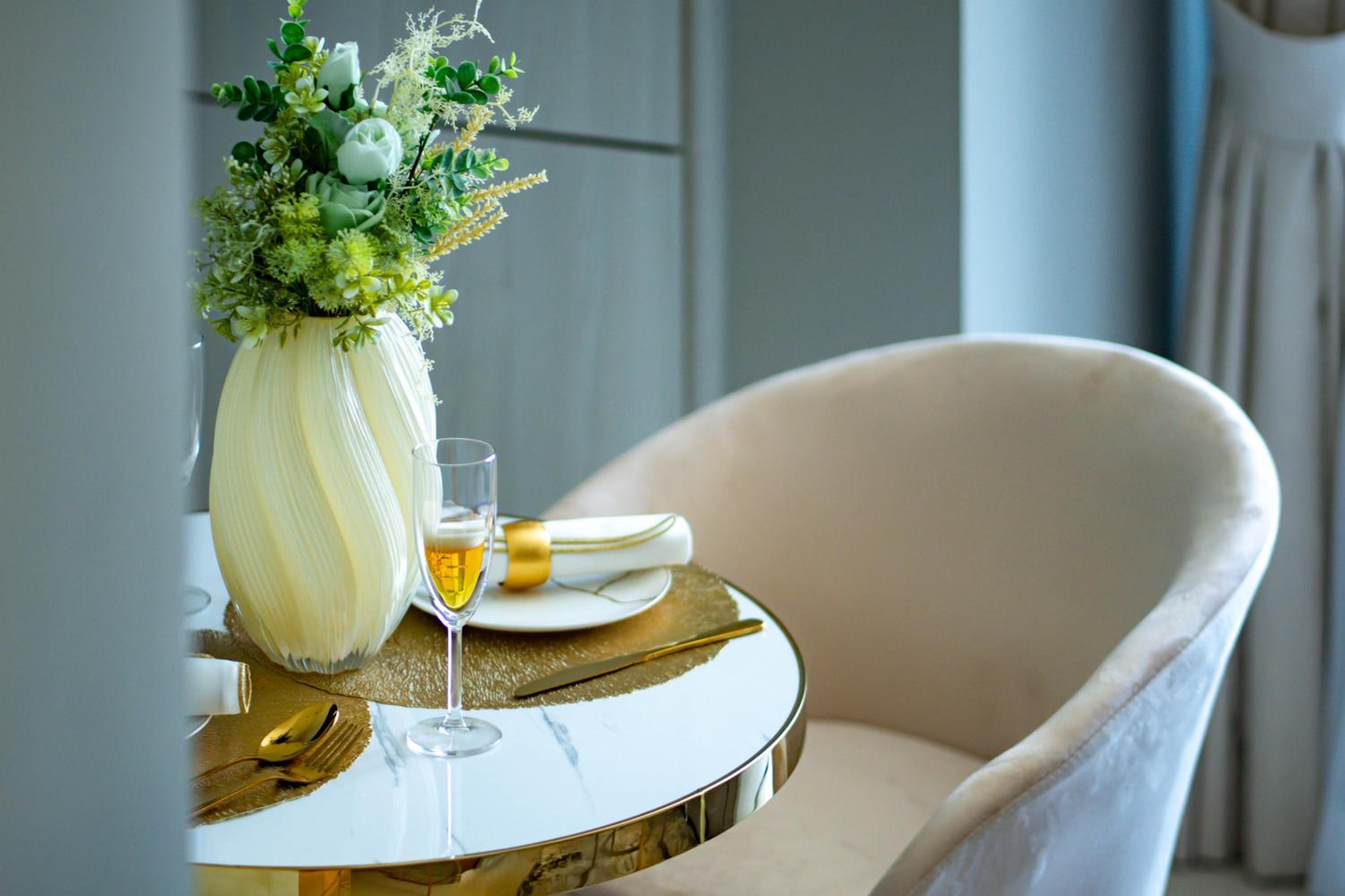 KeyRock Living - Lakeview Luxury in Zada Tower