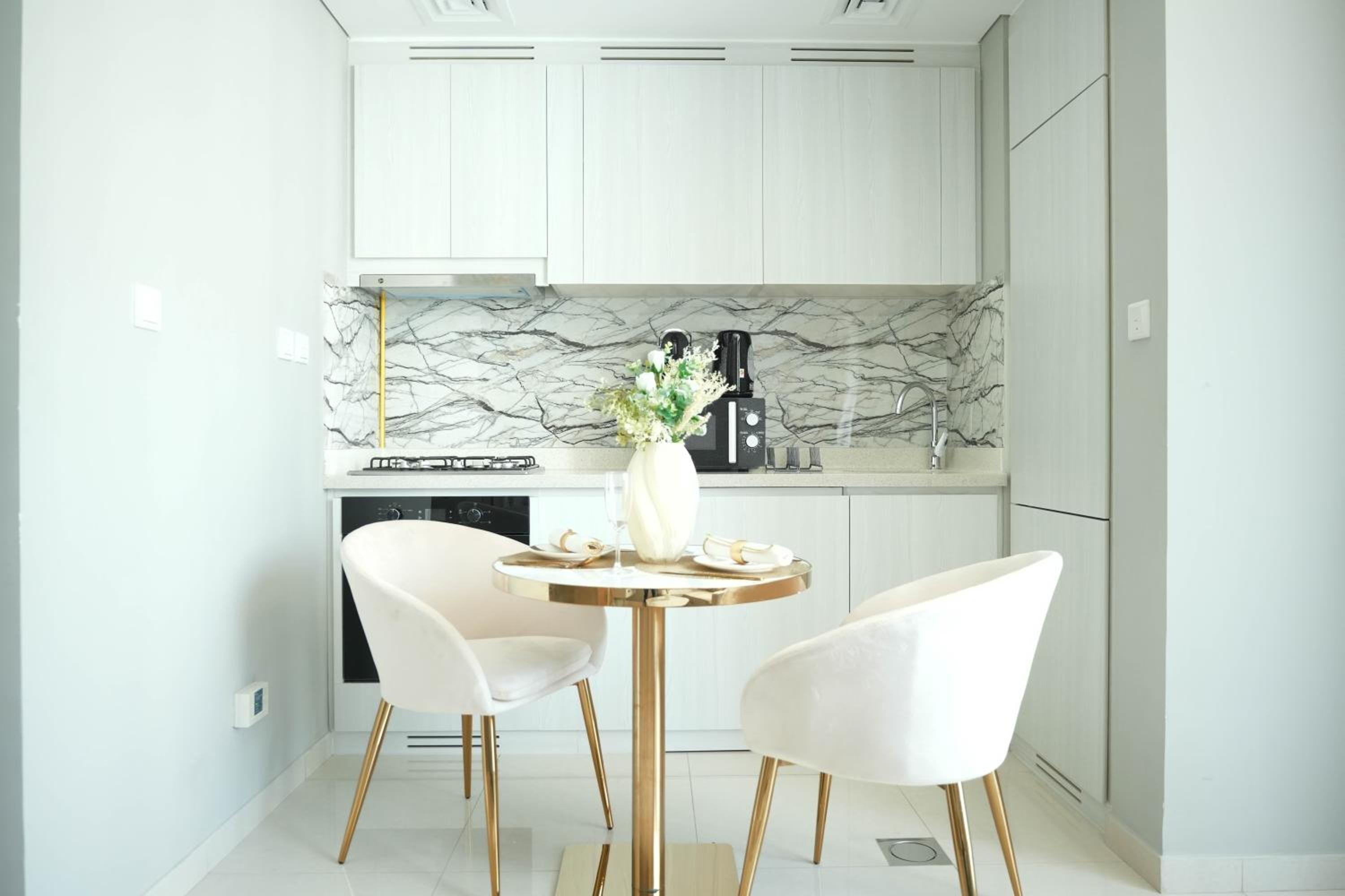 KeyRock Living - Lakeview Luxury in Zada Tower