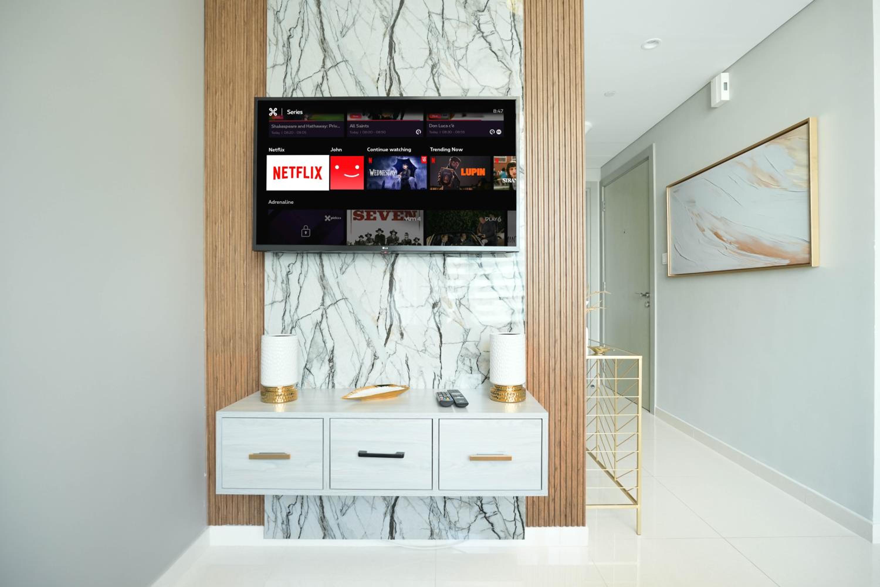 KeyRock Living - Lakeview Luxury in Zada Tower