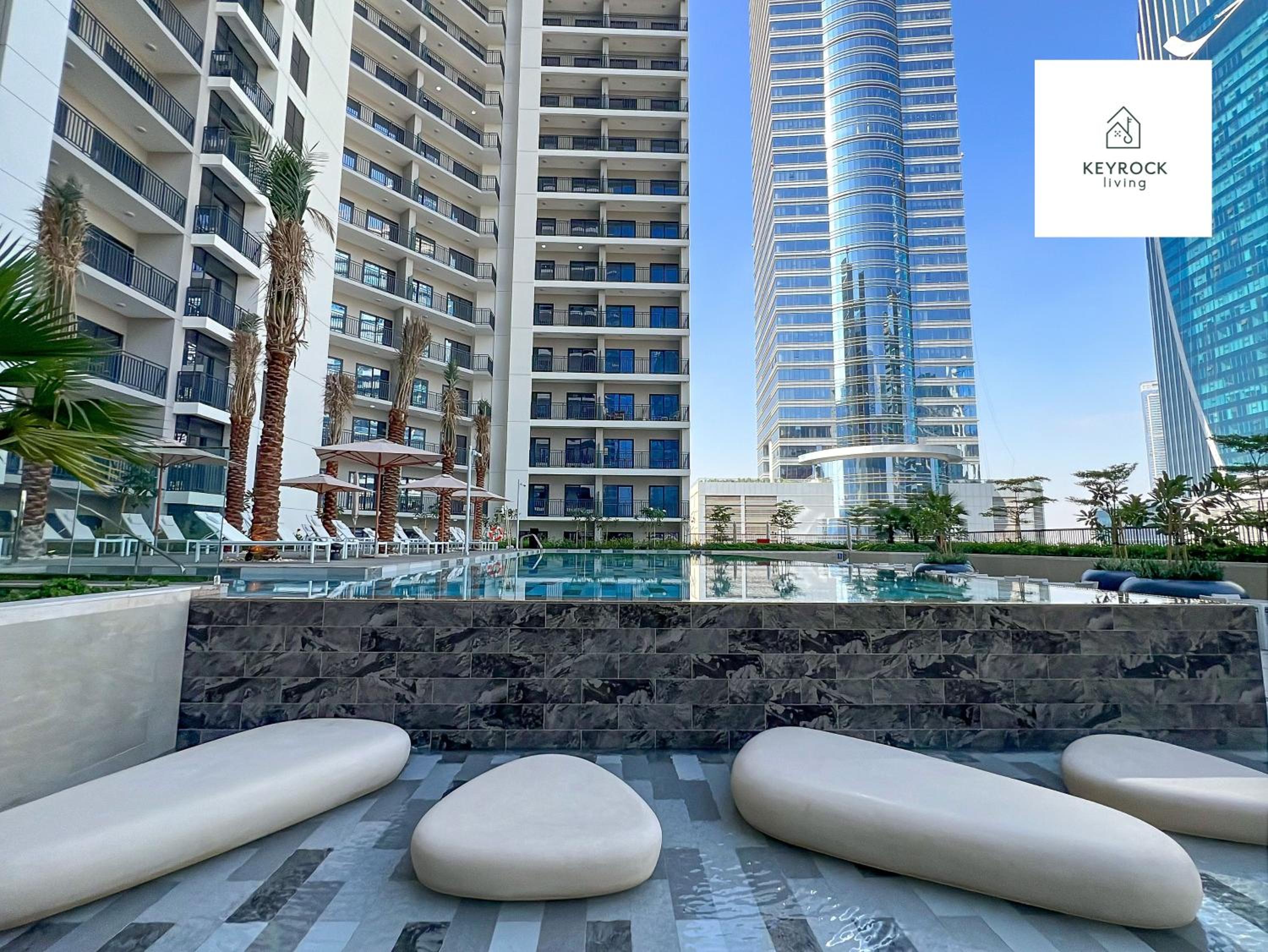 KeyRock Living - Lakeview Luxury in Zada Tower