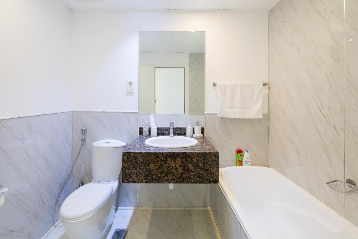 Near Beach Luxurious 2-Bedroom in JBR