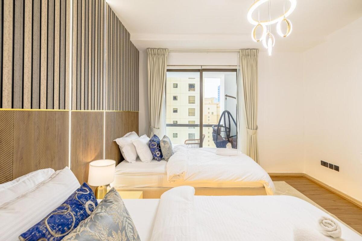 Near Beach Luxurious 2-Bedroom in JBR