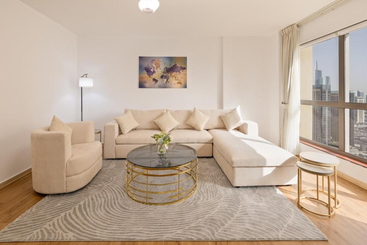 Near Beach Luxurious 2-Bedroom in JBR