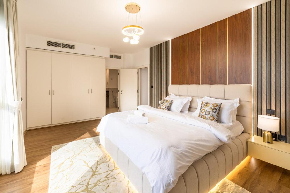 Near Beach Luxurious 2-Bedroom in JBR