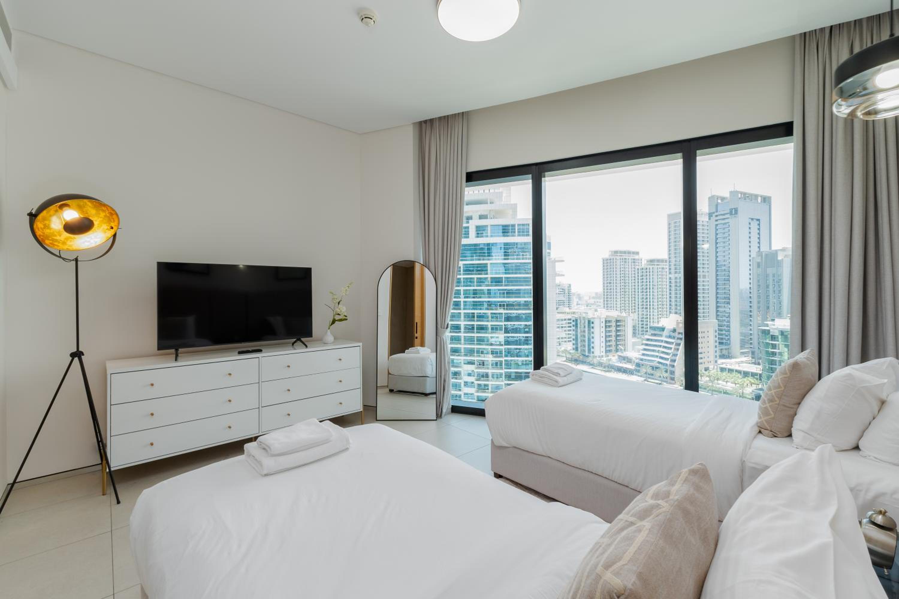 Address JBR with Sea View & Maid Room - Mint Stay