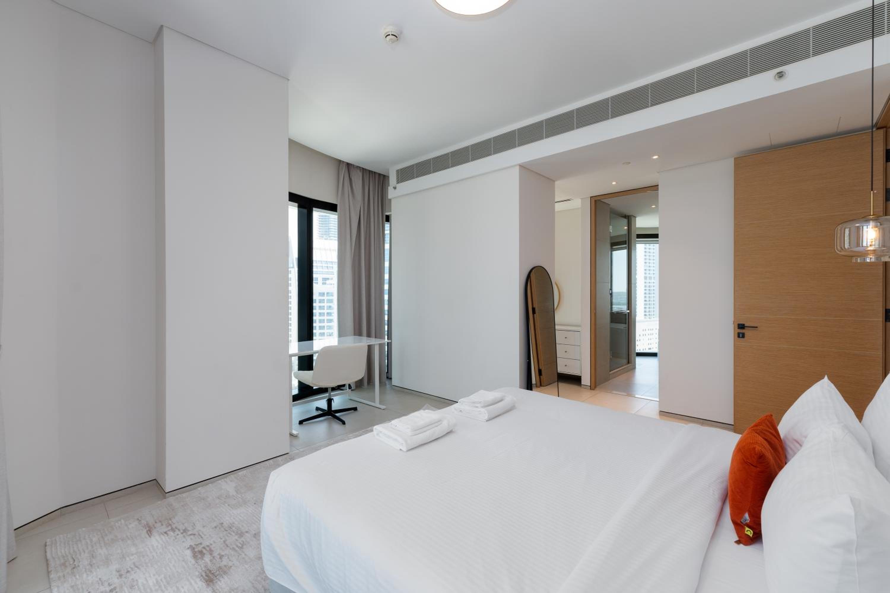 Address JBR with Sea View & Maid Room - Mint Stay