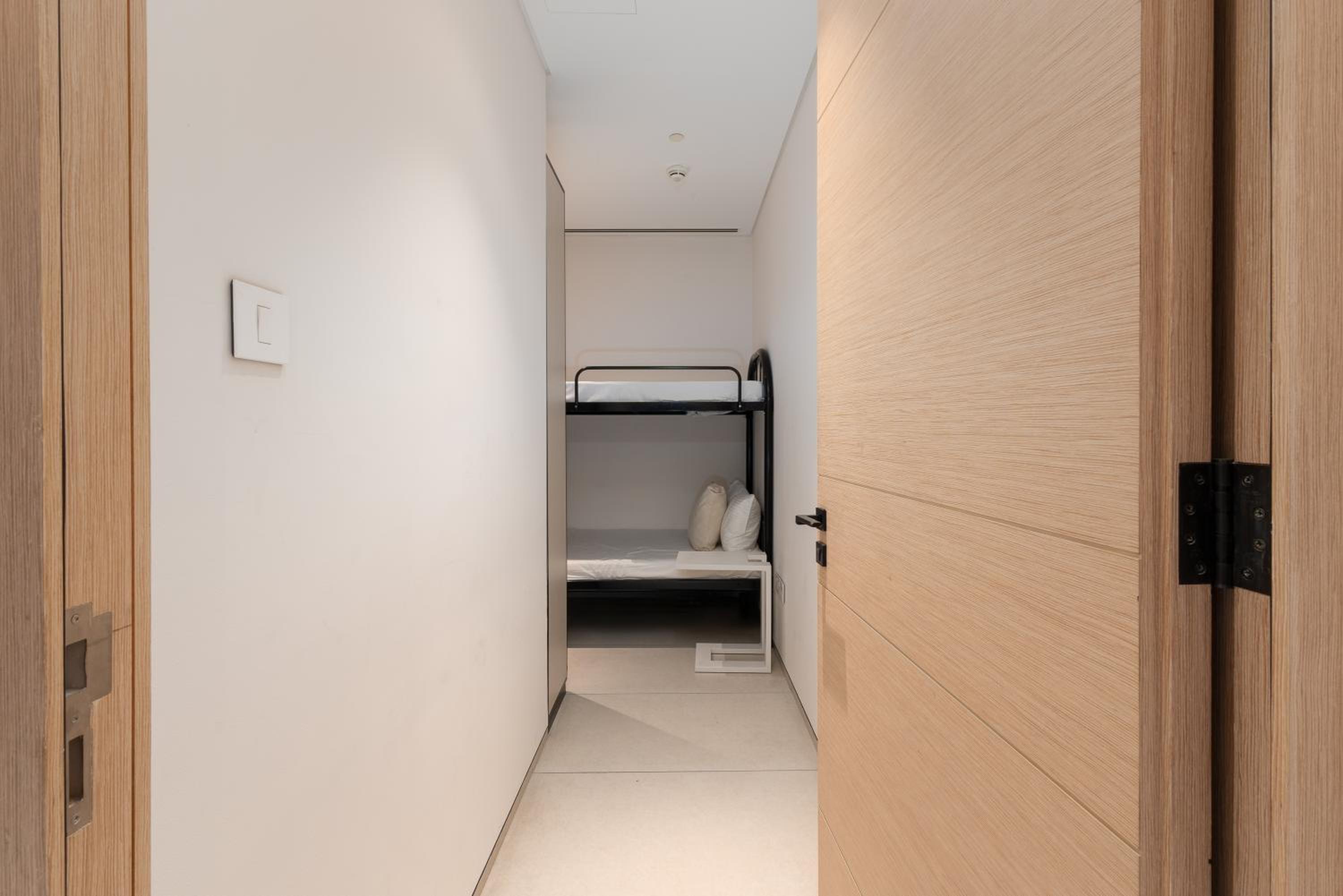 Address JBR with Sea View & Maid Room - Mint Stay
