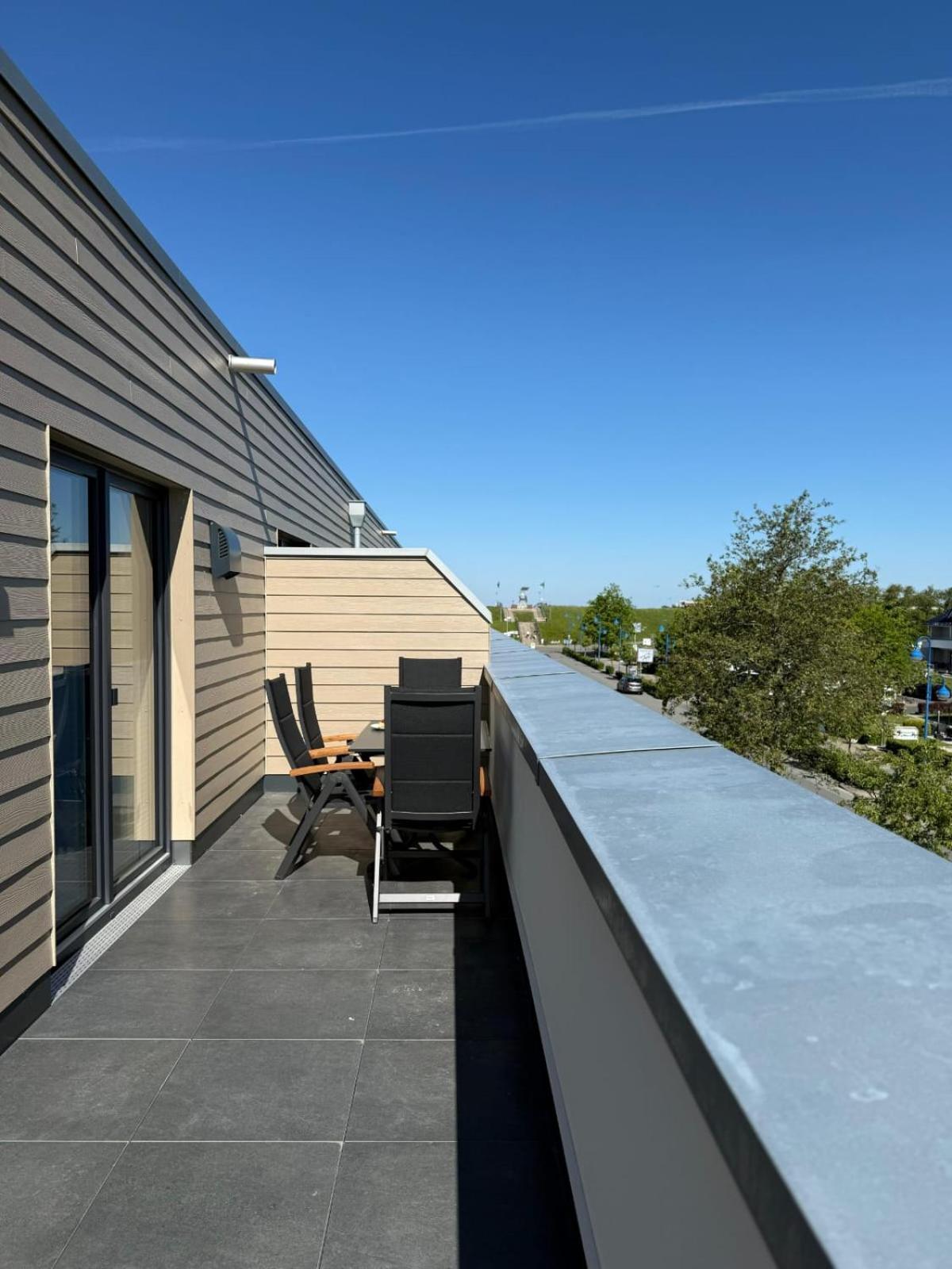 Urlaub an der Nordsee - Exklusive Penthouse-Ferienwohnung Deichliebe in Tossens