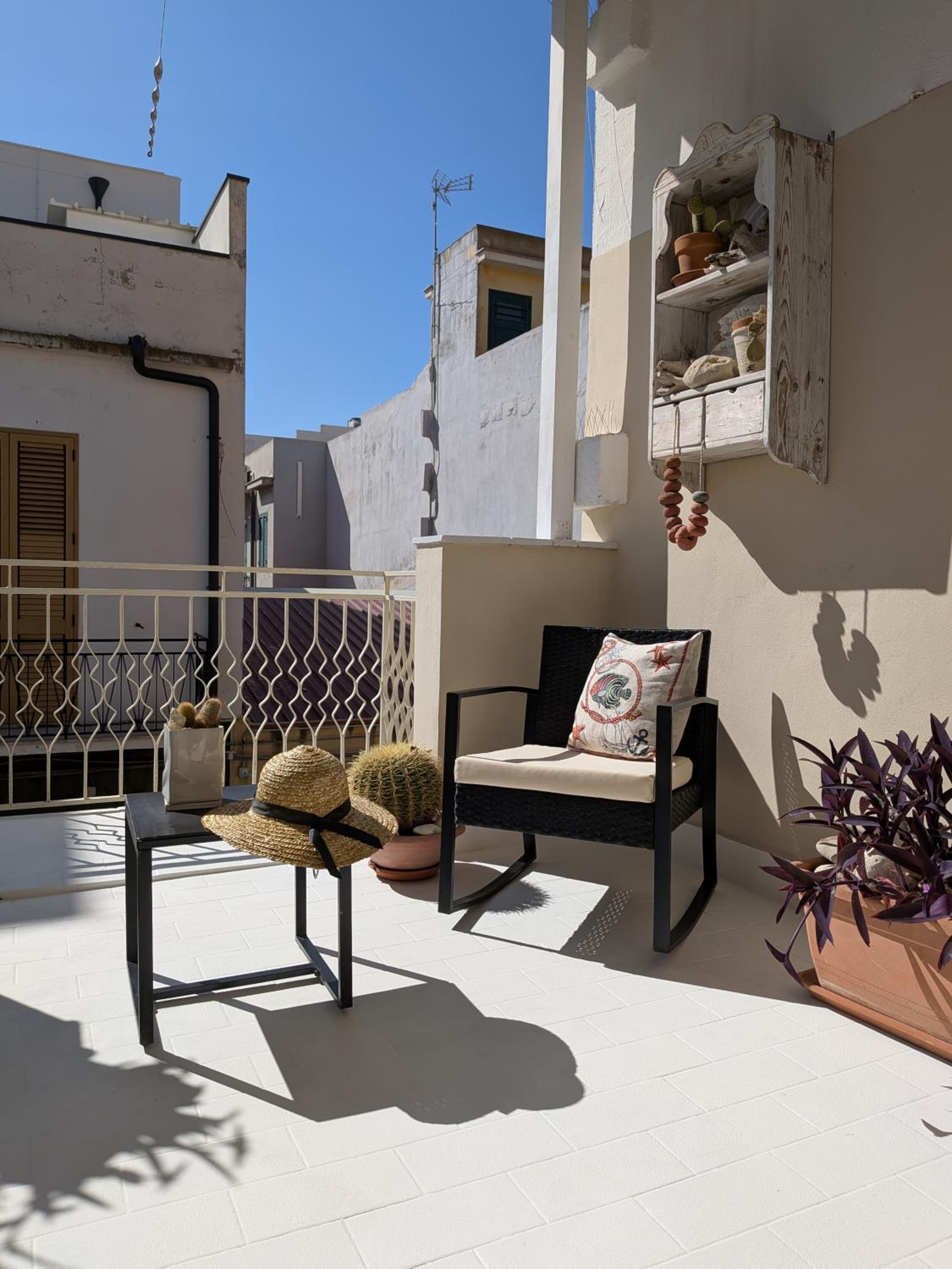 Libeccio House - Relax con Balcone Privato ad Avola
