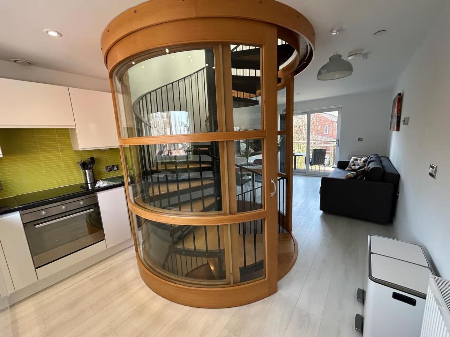 2-Bedroom Modern Home in Historic Lincoln