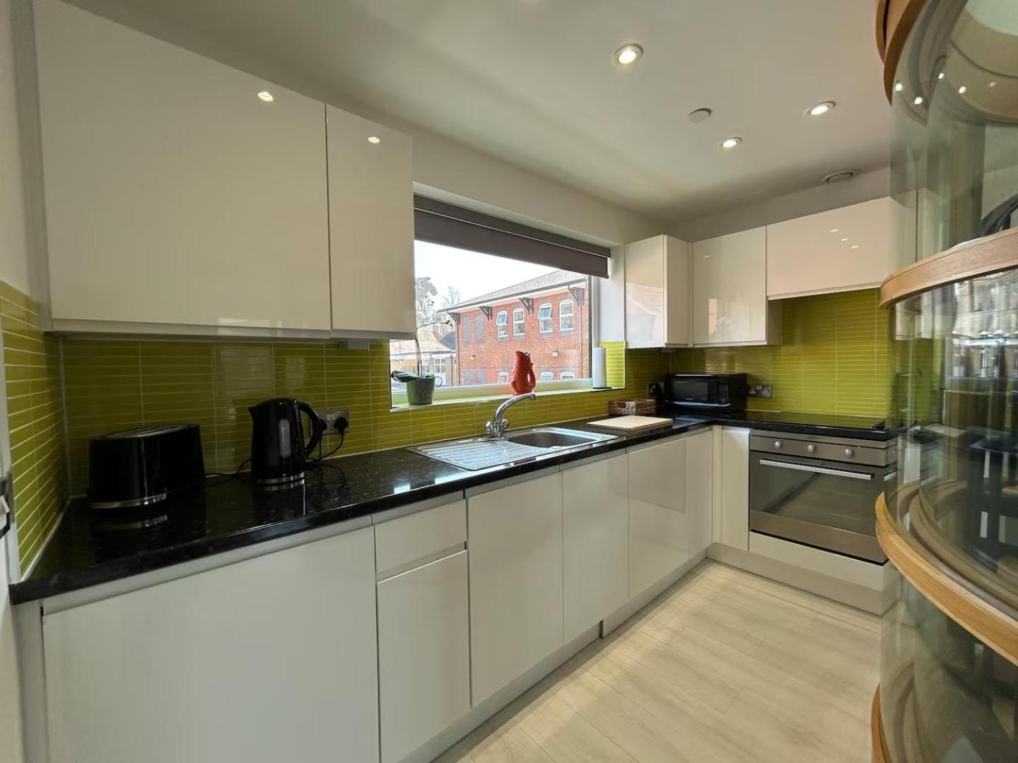 2-Bedroom Modern Home in Historic Lincoln