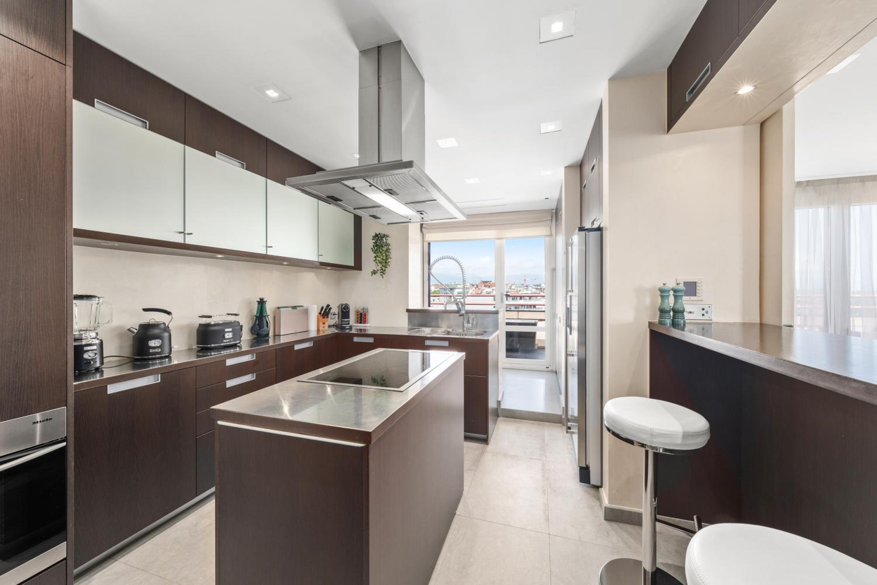 Exclusive 3 Bedroom Luxury penthouse