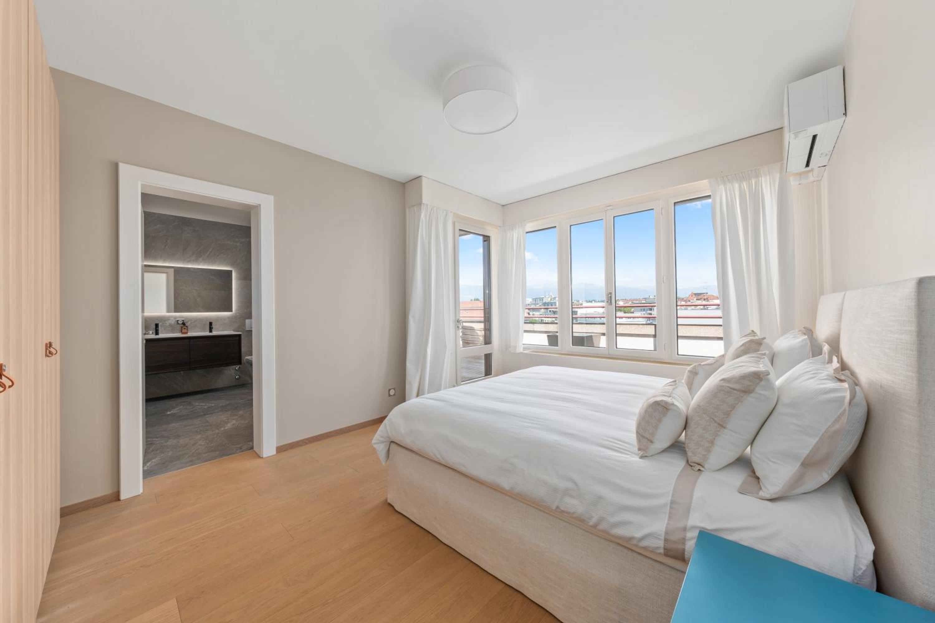 Exclusive 3 Bedroom Luxury penthouse