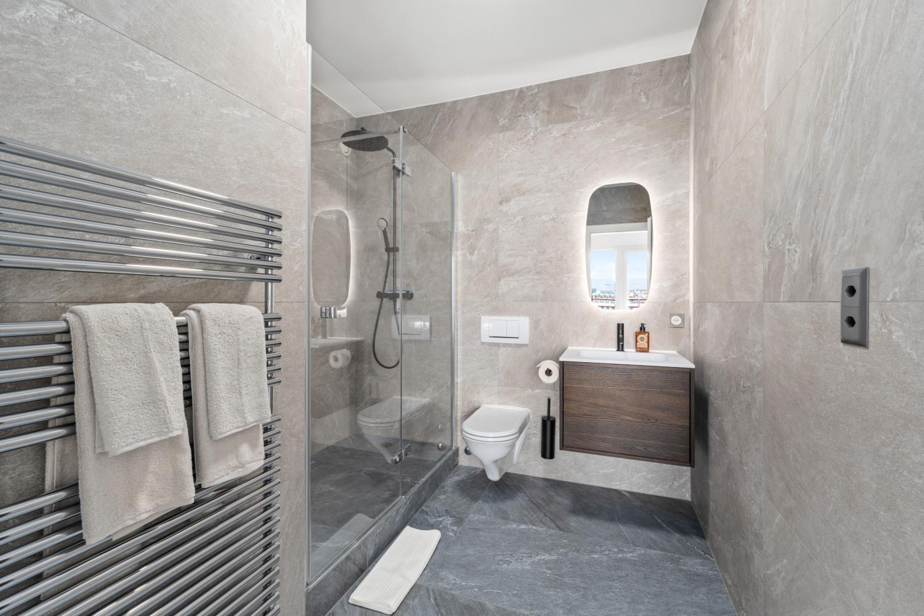 Exclusive 3 Bedroom Luxury penthouse