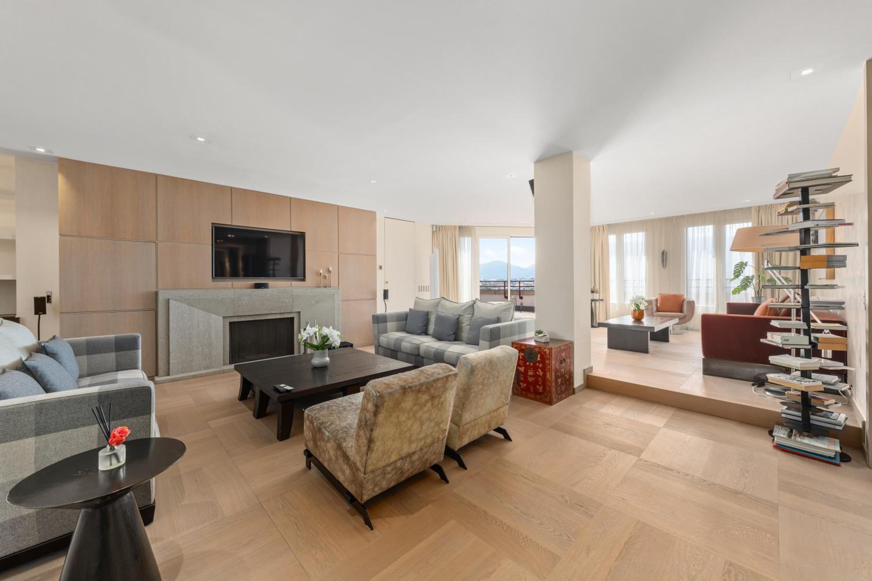 Exclusive 3 Bedroom Luxury penthouse
