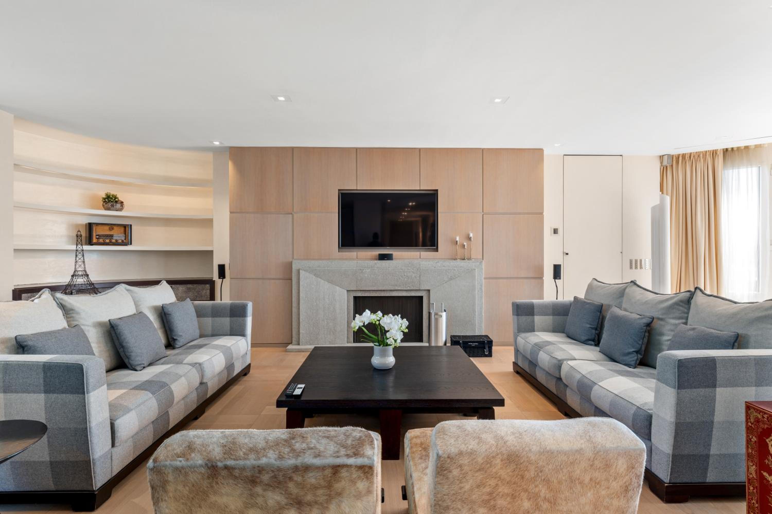 Exclusive 3 Bedroom Luxury penthouse
