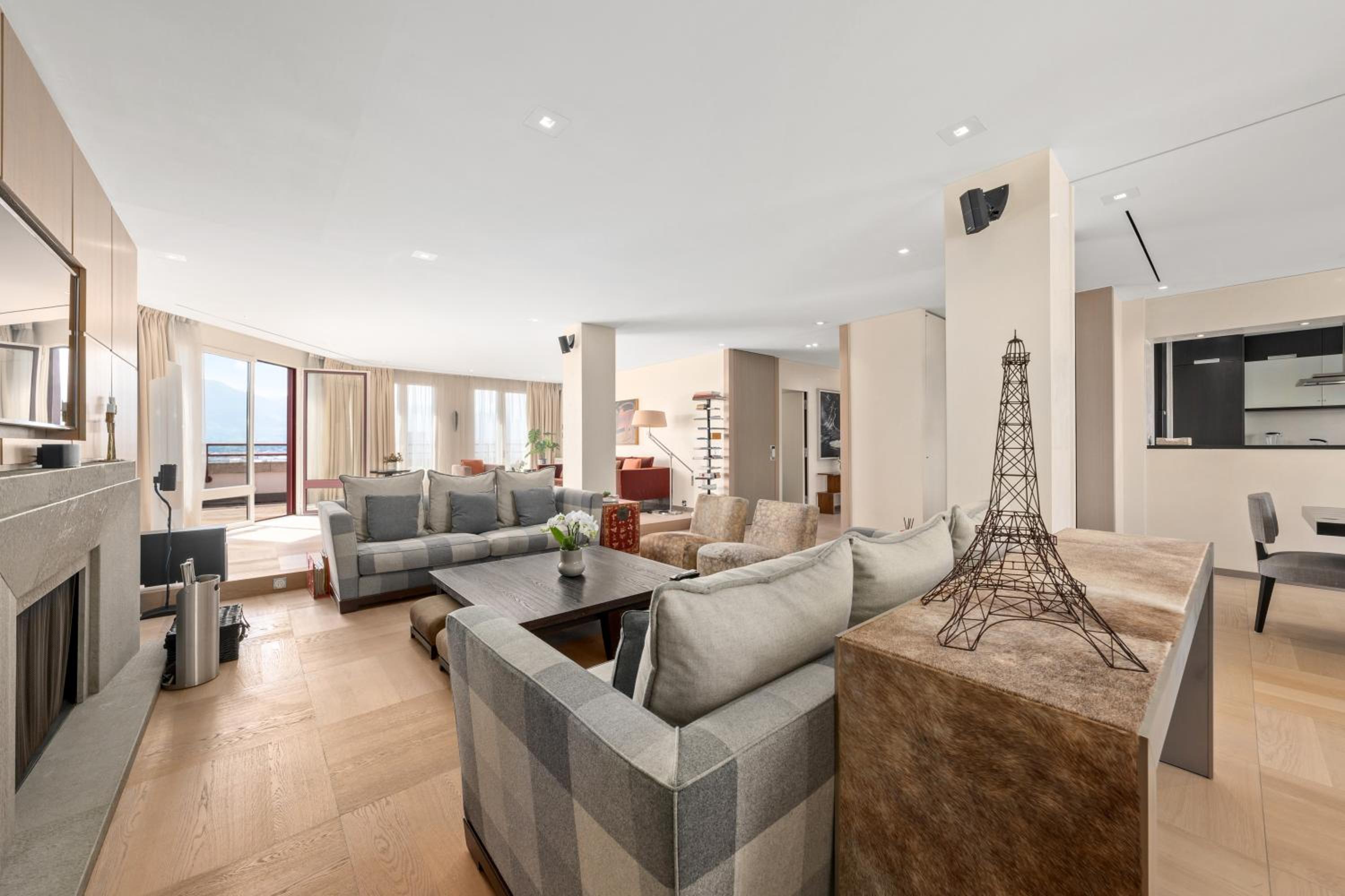 Exclusive 3 Bedroom Luxury penthouse