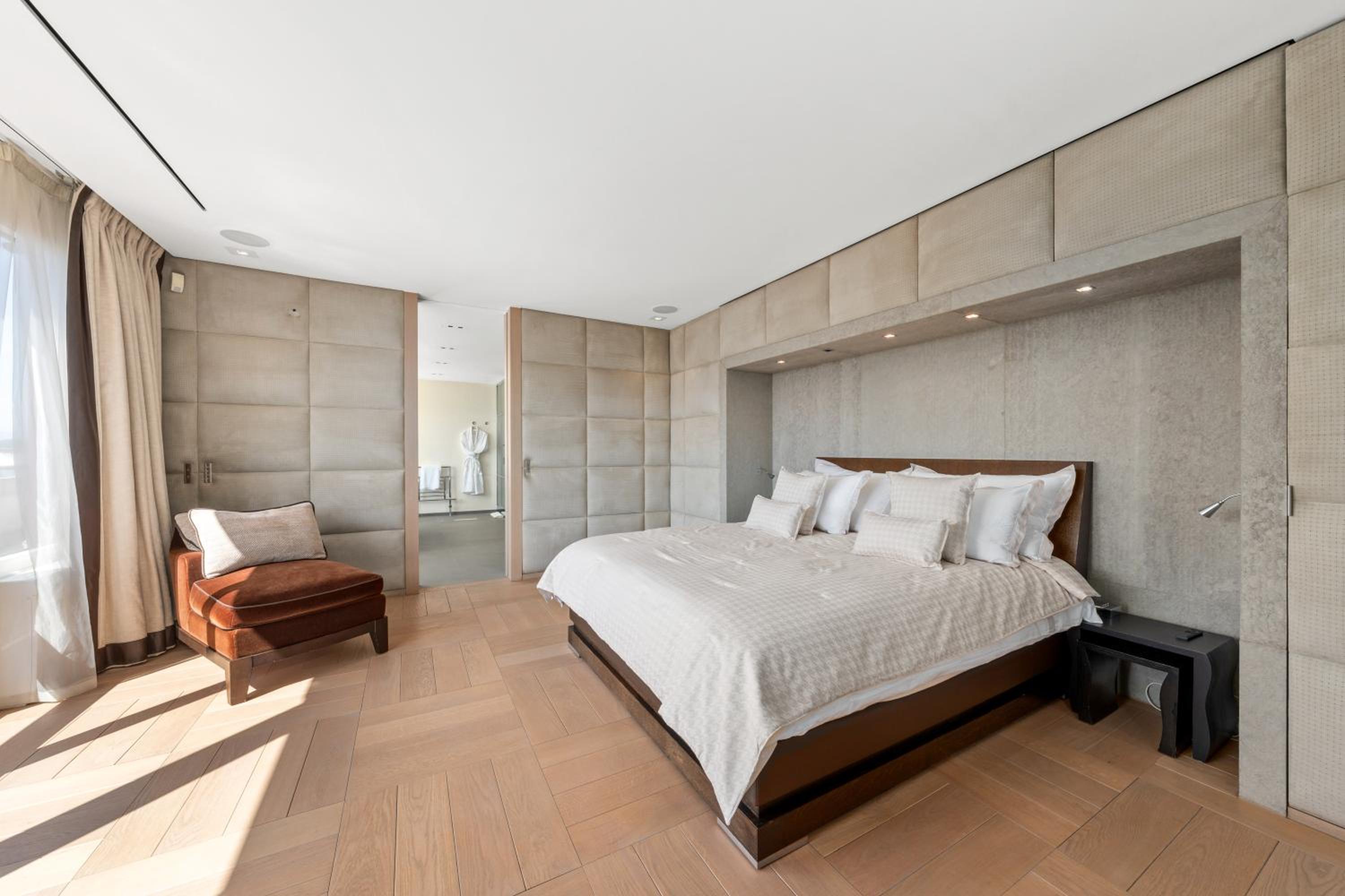 Exclusive 3 Bedroom Luxury penthouse