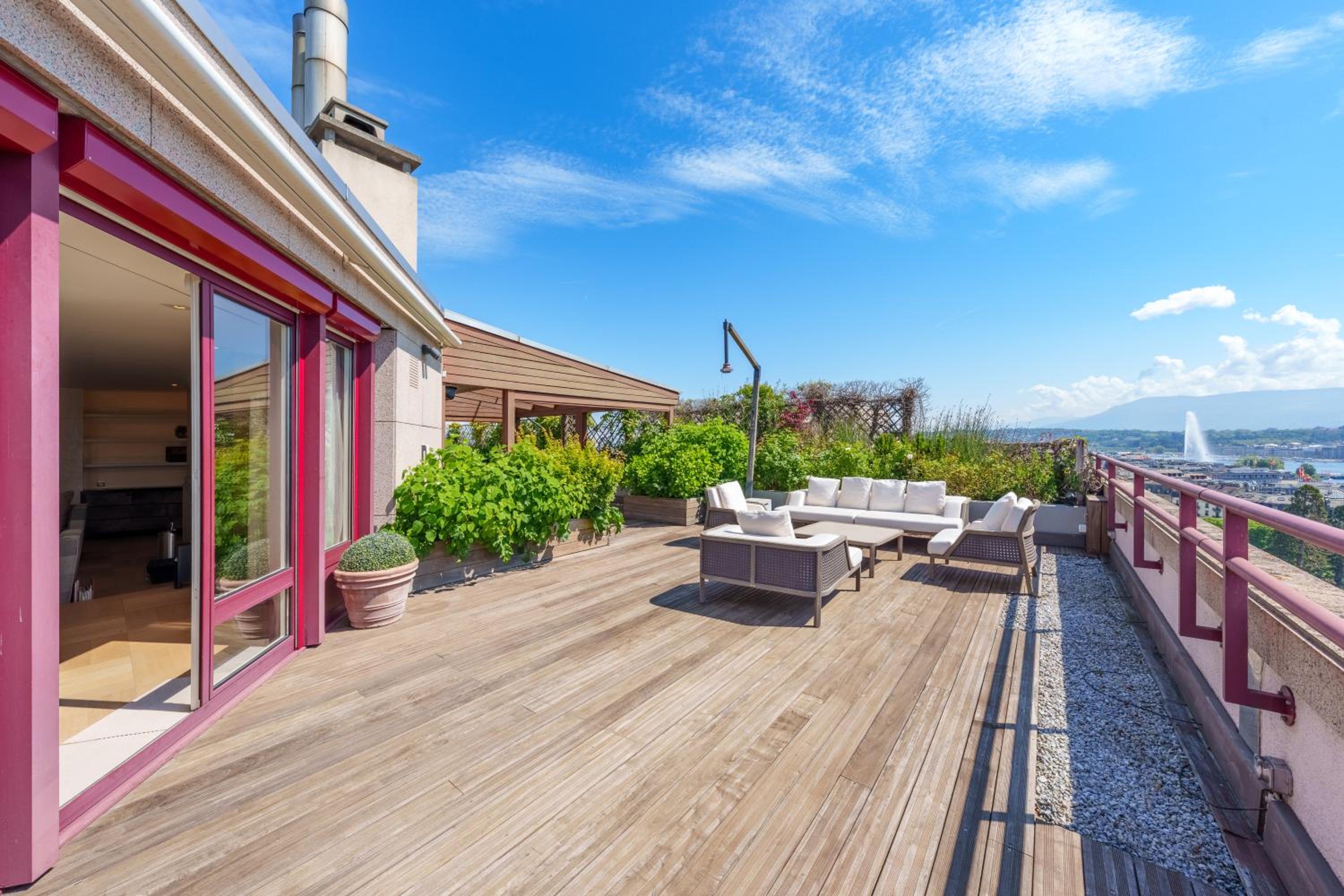Exclusive 3 Bedroom Luxury penthouse